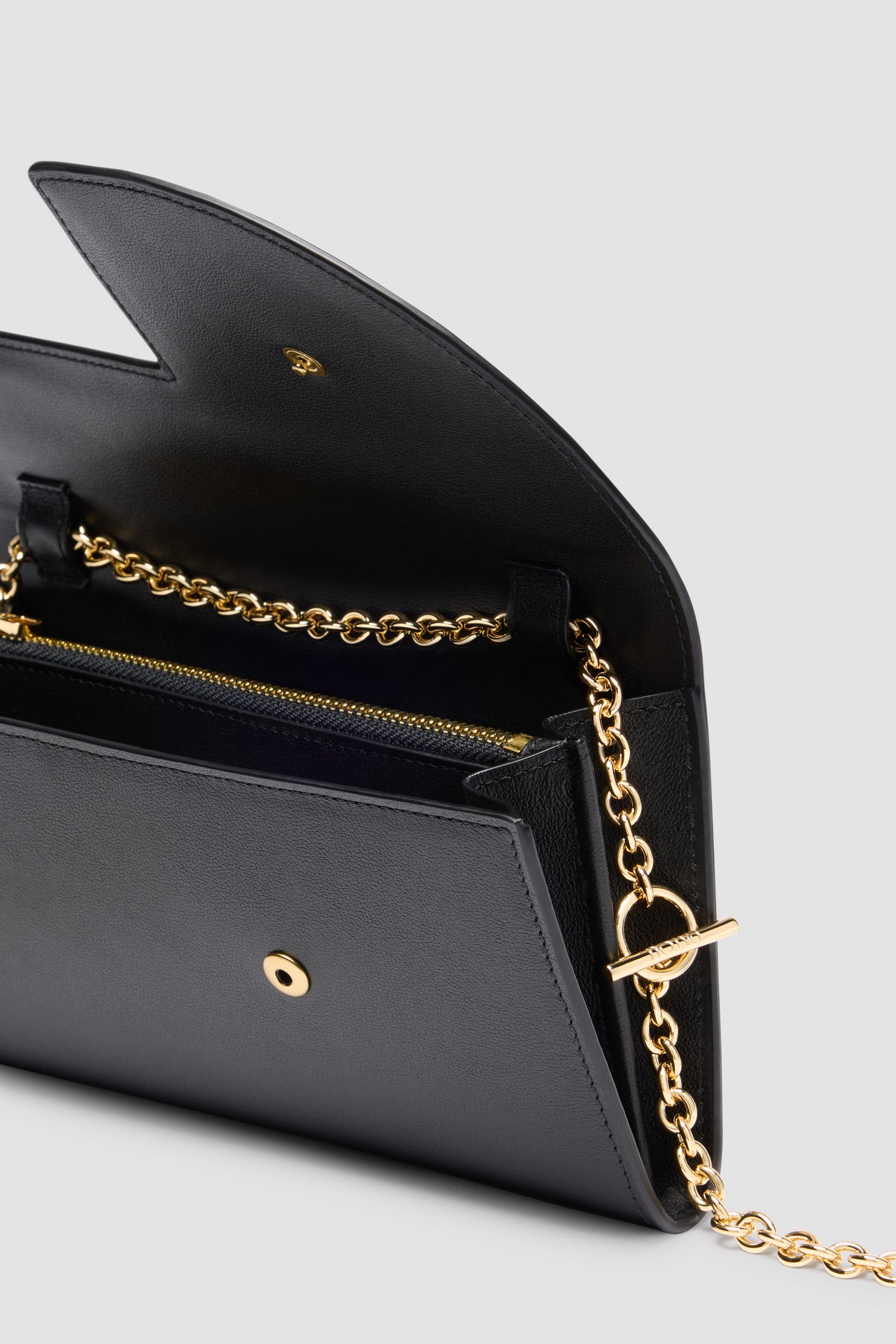 Patou P24BA0115000999B pochette cuir noir chaîne JP