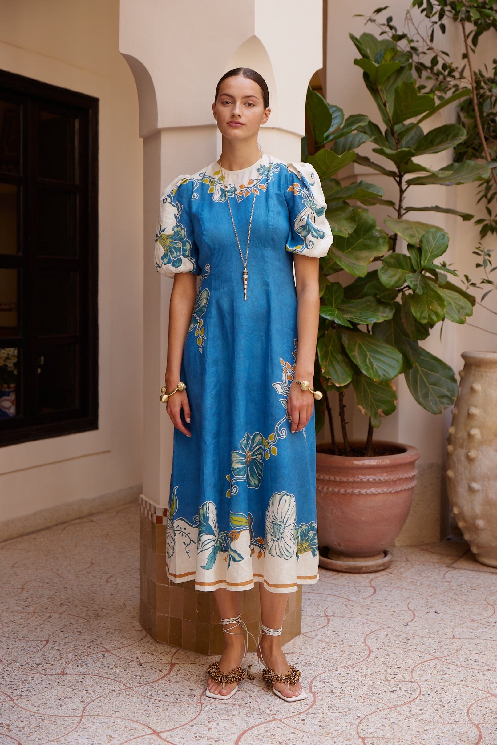 Alemäis Luda Midi Dress robe midi lin manches bouffantes