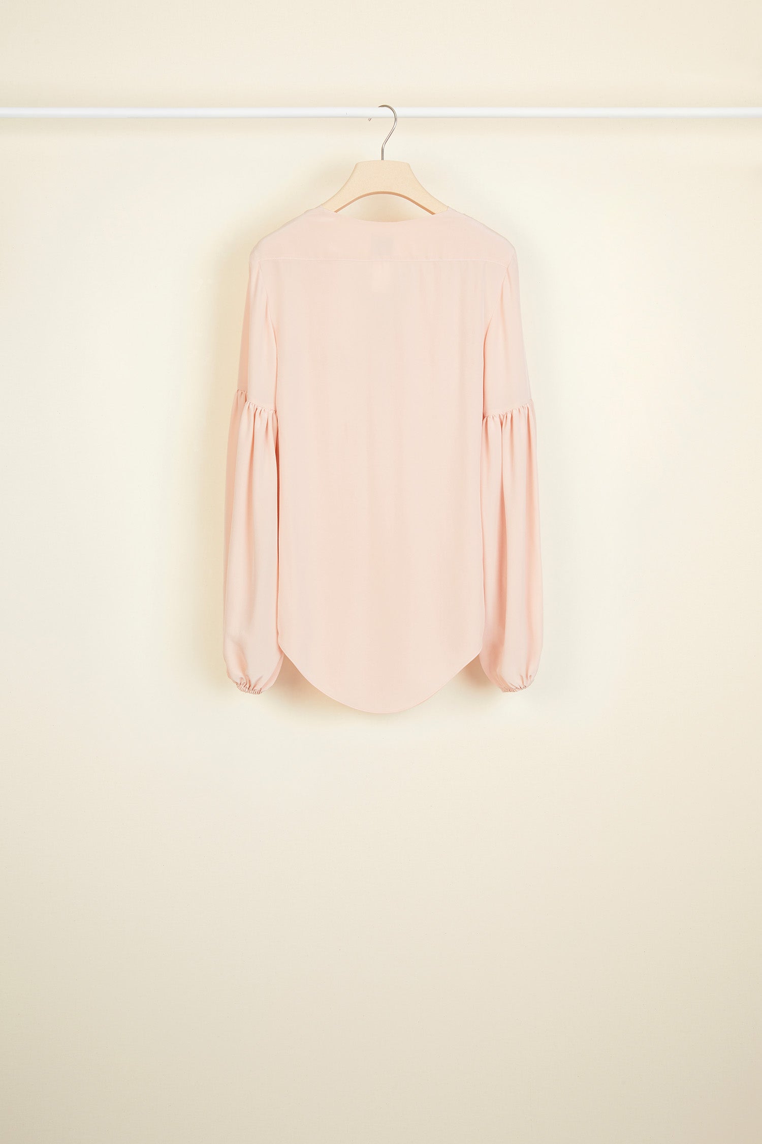 Patou Silk blouse Bishop sleeves beige doré soie 34-44