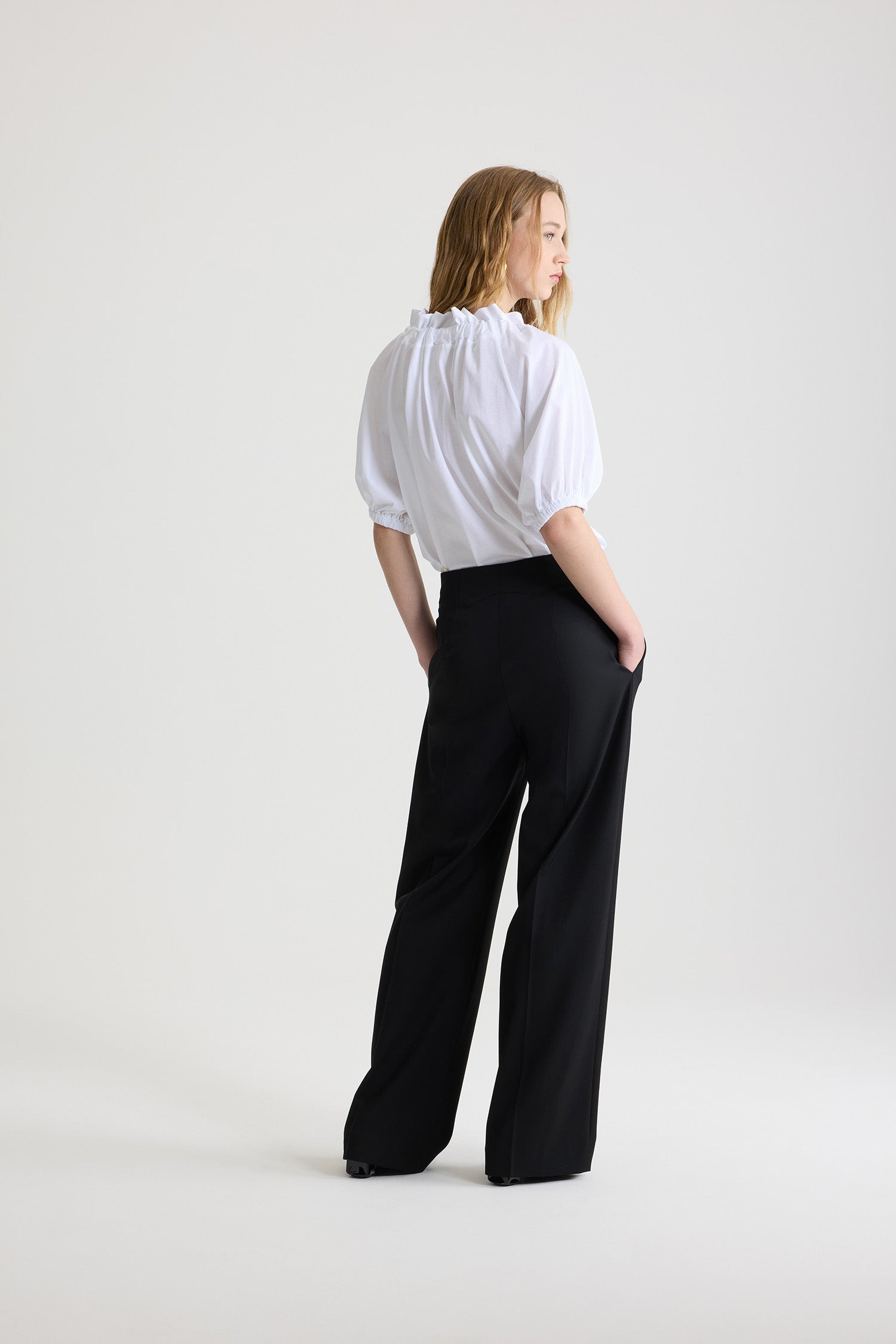 Patou TR002 pantalon laine vierge noir droit