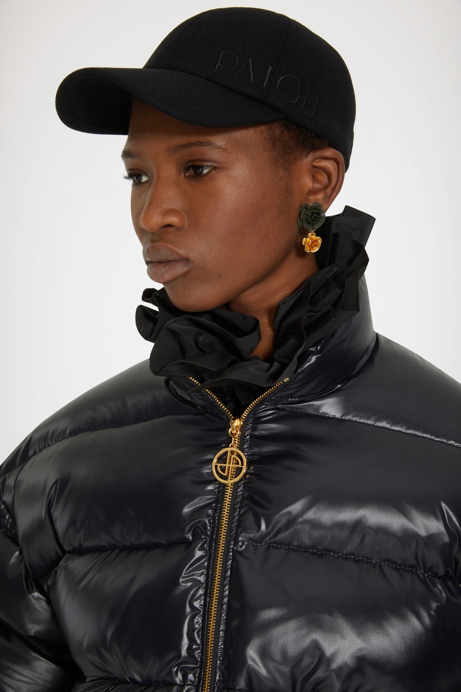 Patou OU012 Doudoune Courte Noire Logo Dos