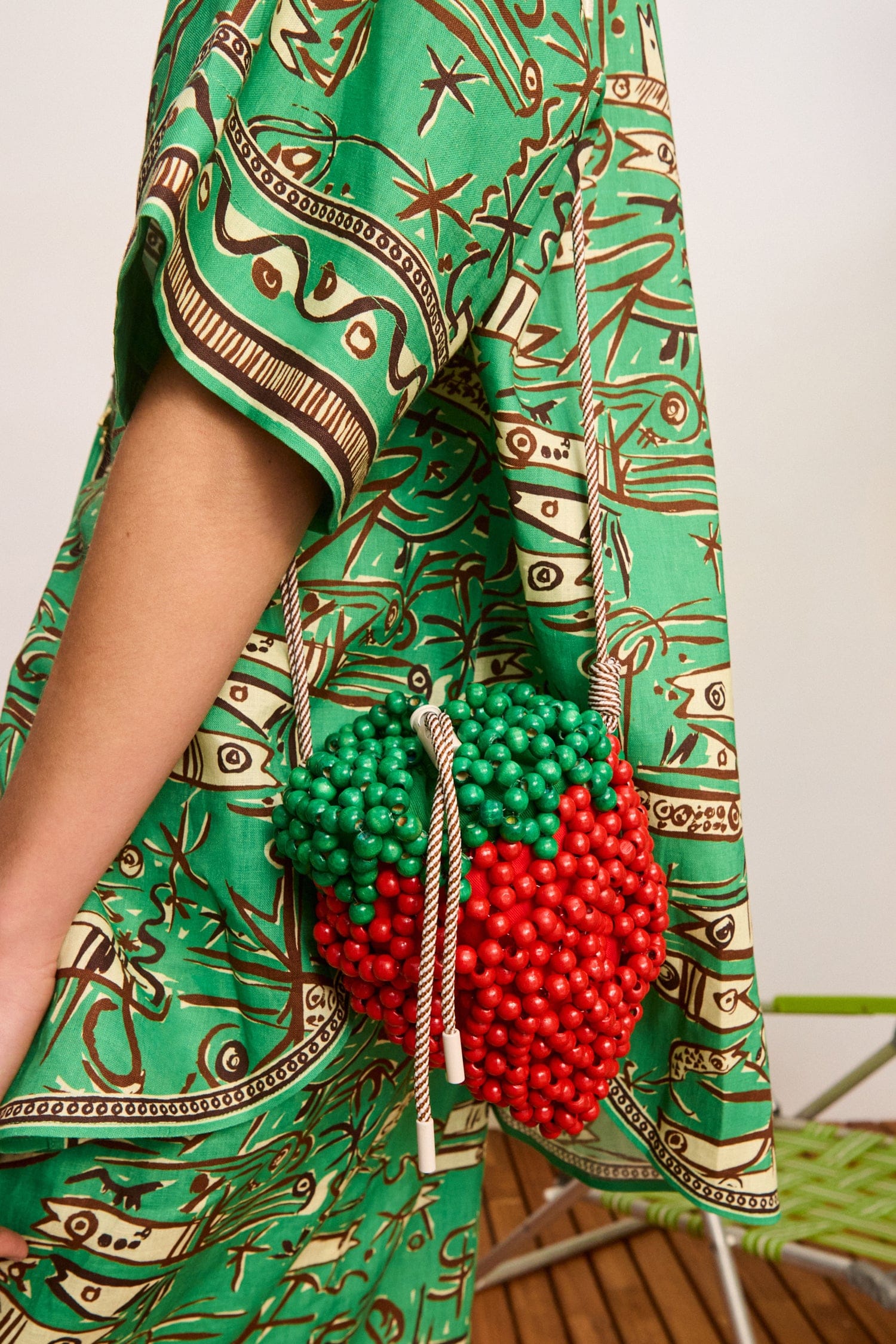 Alemäis Strawberry mini sac perles bois fraise rouge