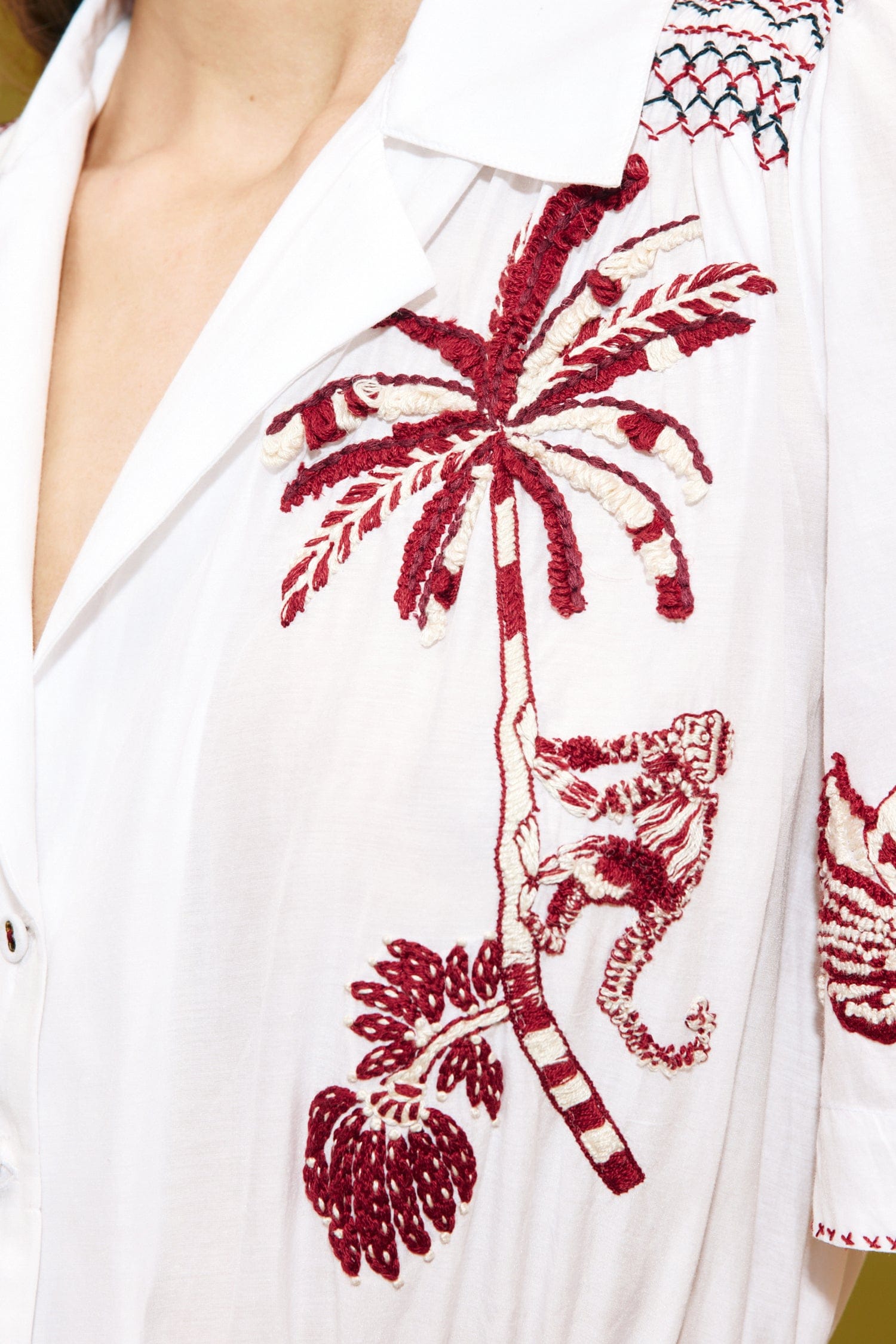 Alemäis Odie robe chemise midi brodée coton soie