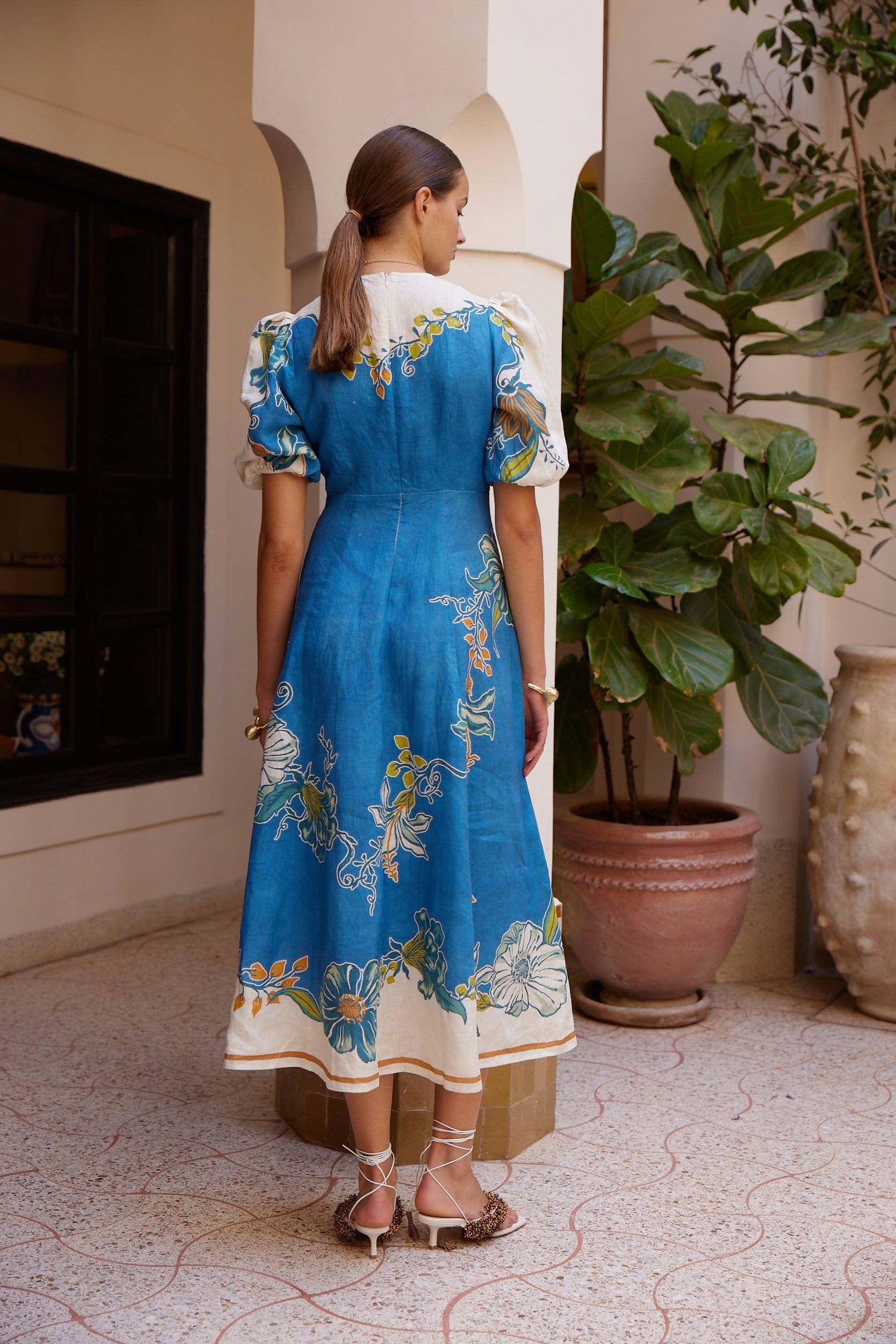 Alemäis Luda Midi Dress robe midi lin manches bouffantes