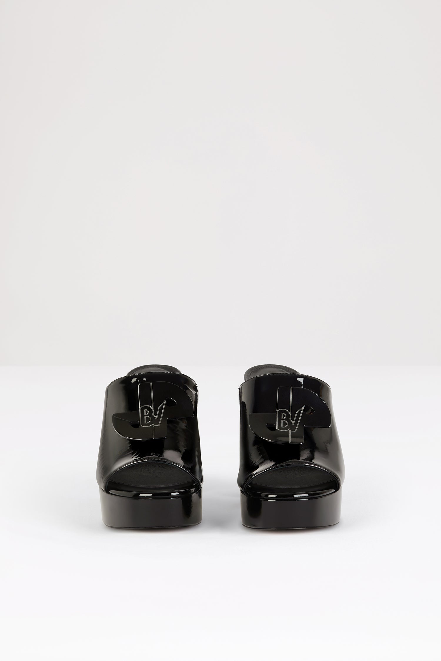 Patou Anita Mules Cuir Verni Noir 11 cm