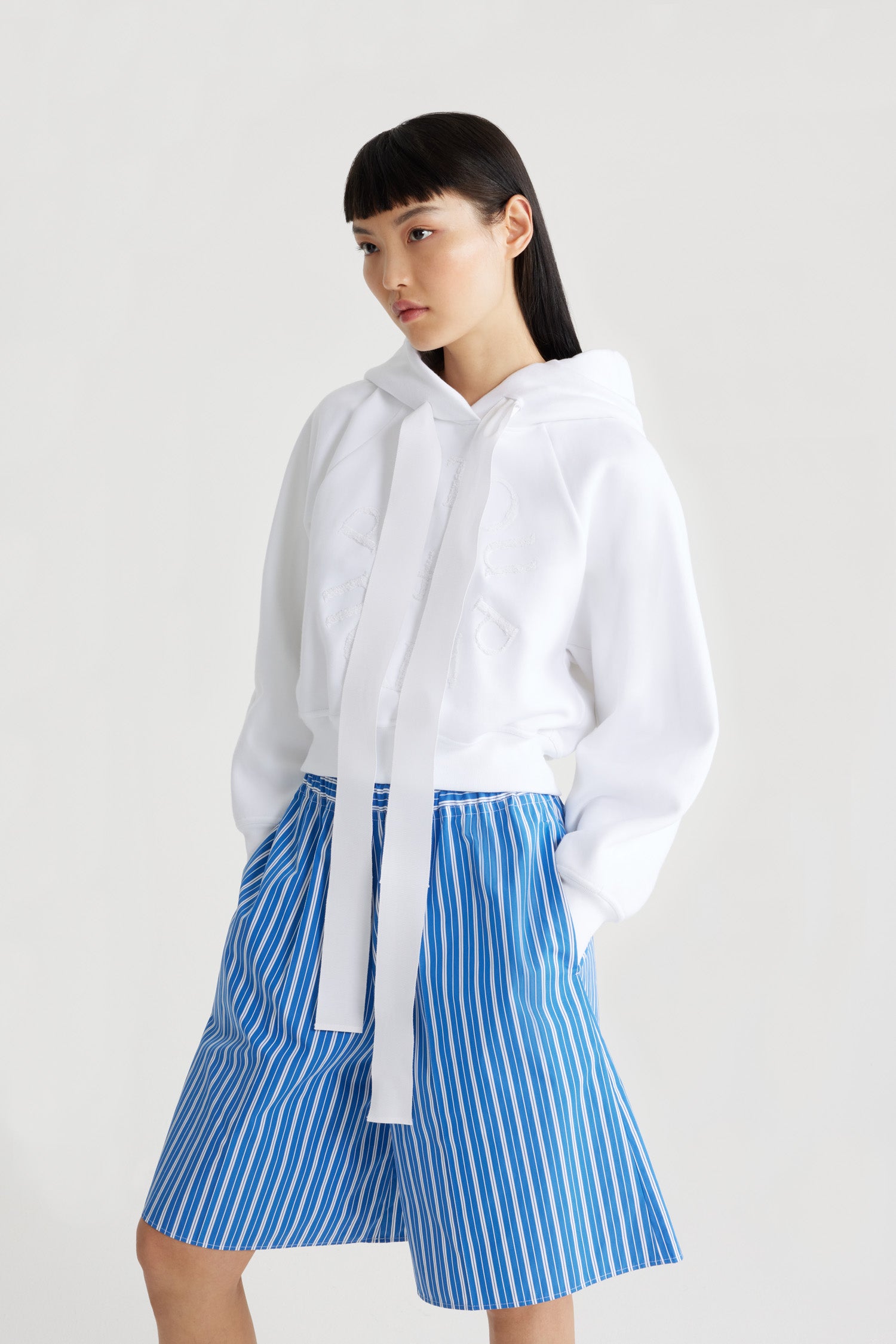 Patou H24JE0699995001W hoodie coton bio médaillon Blanc