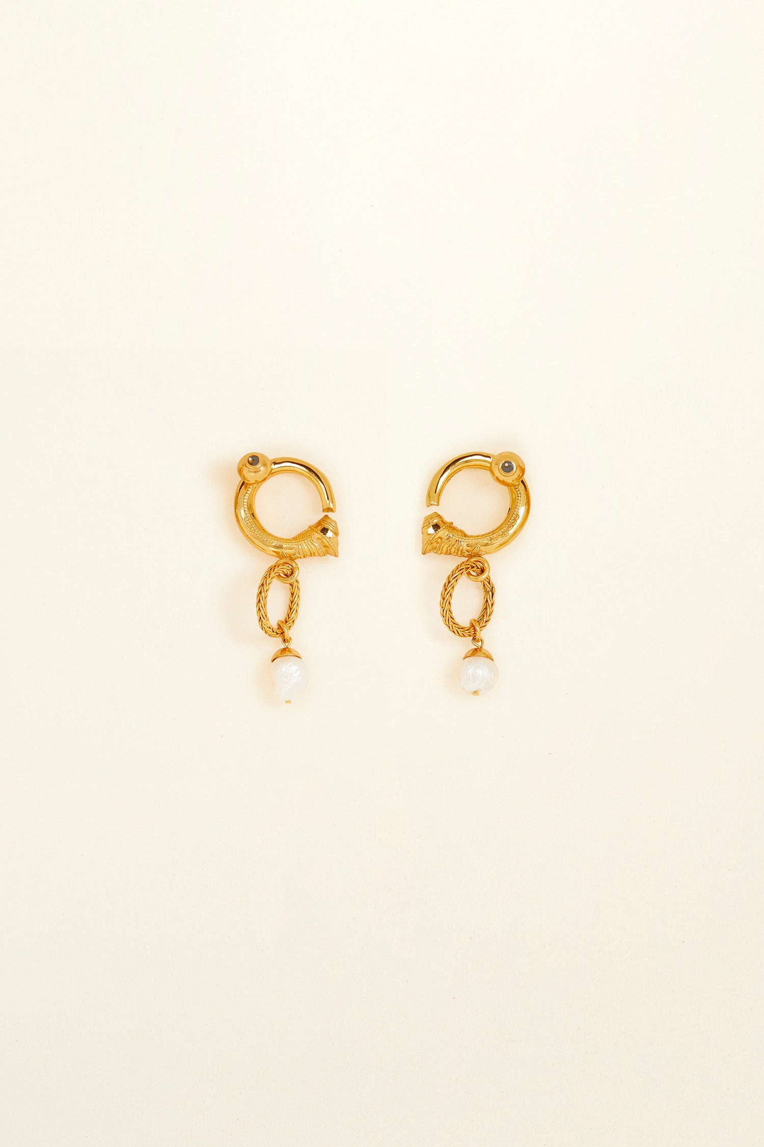Patou H20JW0101000299G boucles créoles perles doré TU