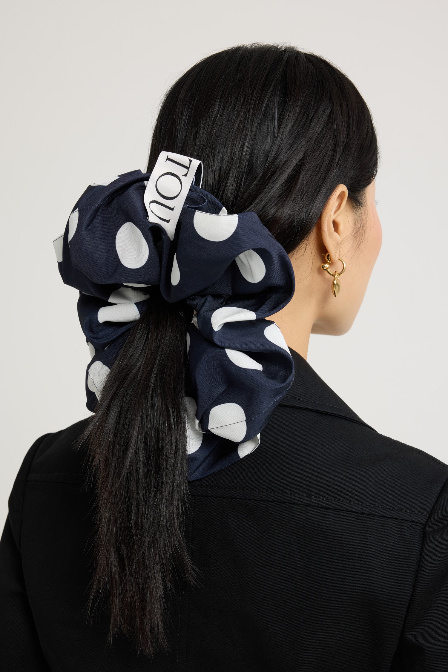 Patou AC059 chouchou volume marine à pois recyclé