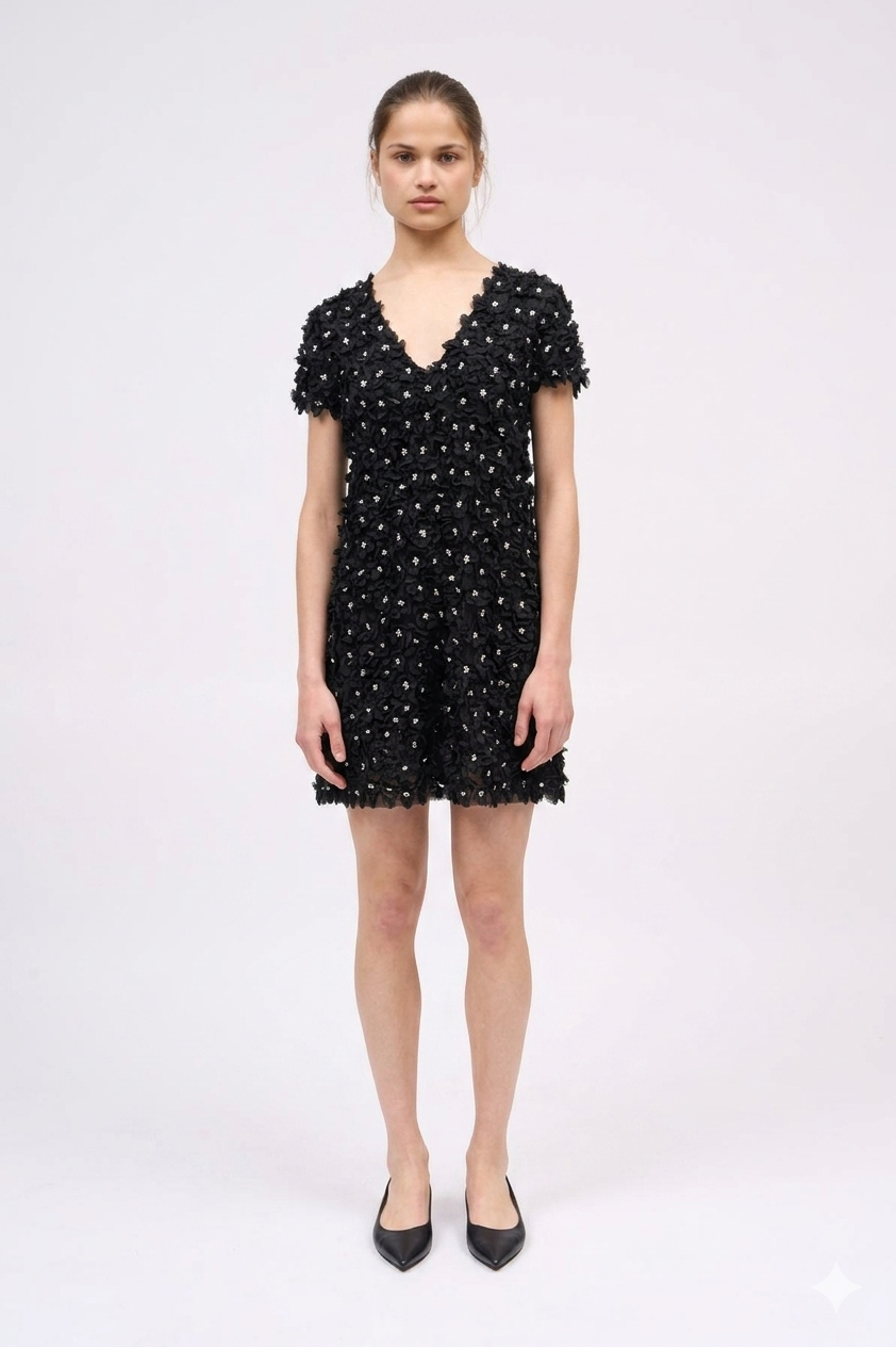 PAUL & JOE Robe courte brodée fleurs rose strass