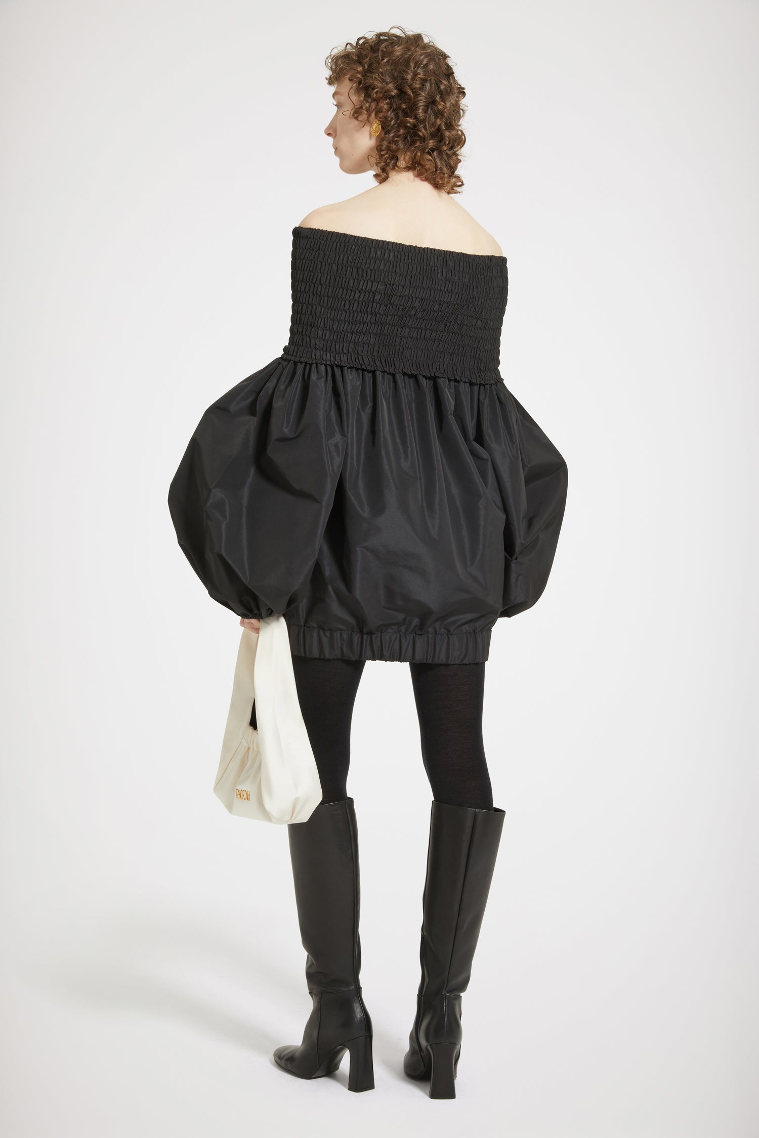 Patou DR127 robe noire faille épaules dénudées femme