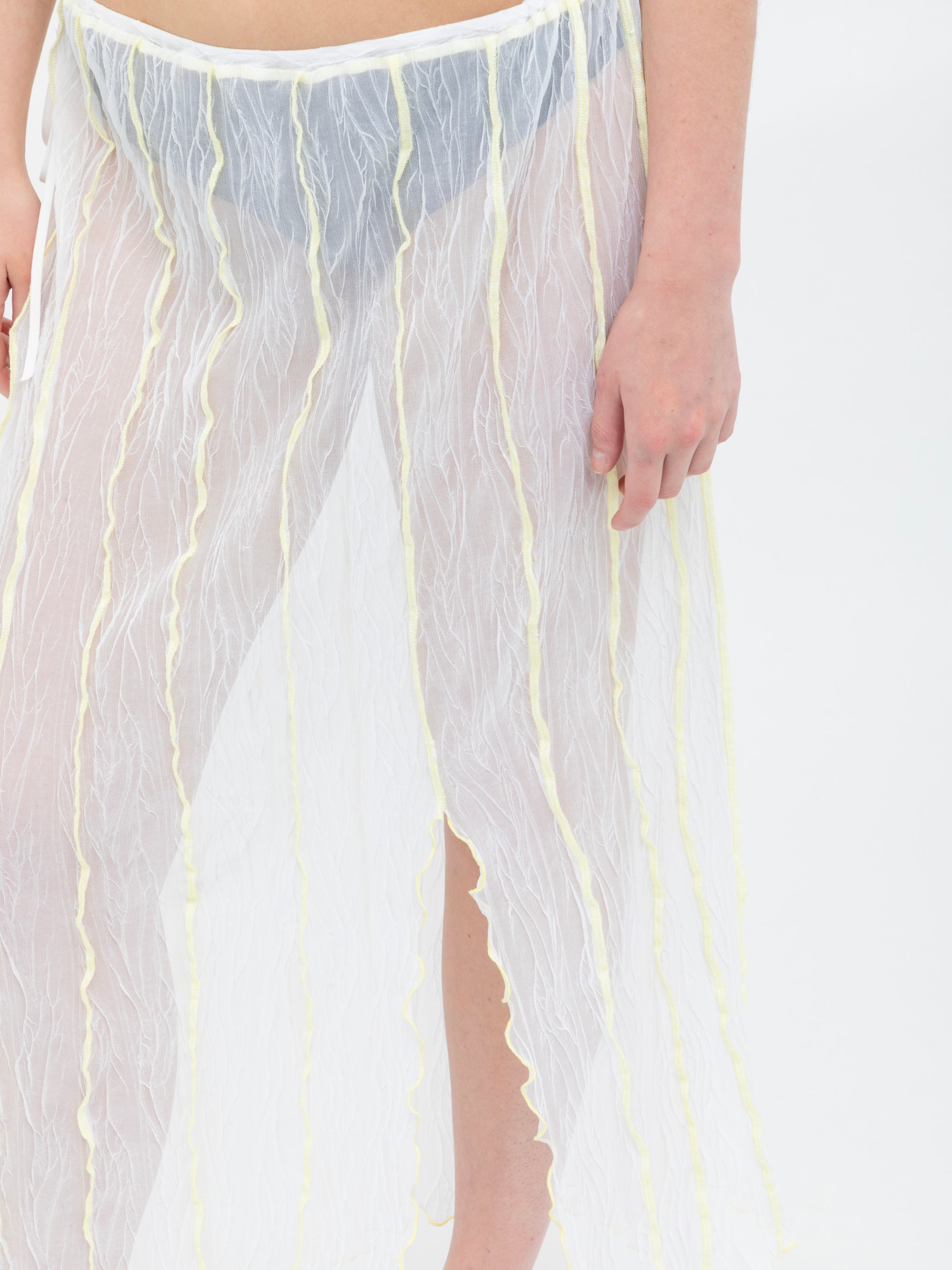 Ester Manas Crumpled jupe longue blanche mesh