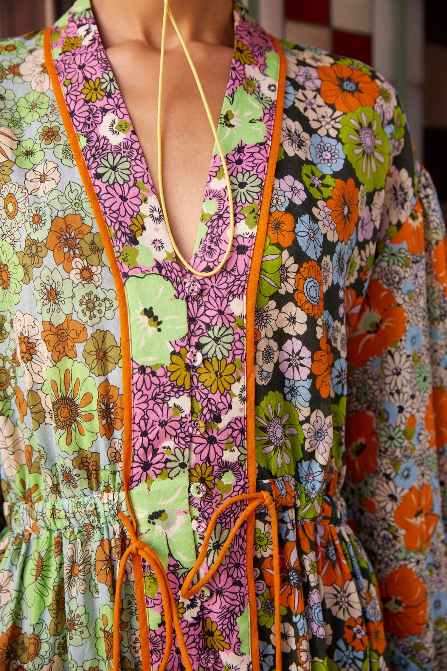 Alemäis Orange Blossom robe midi fleurie col V