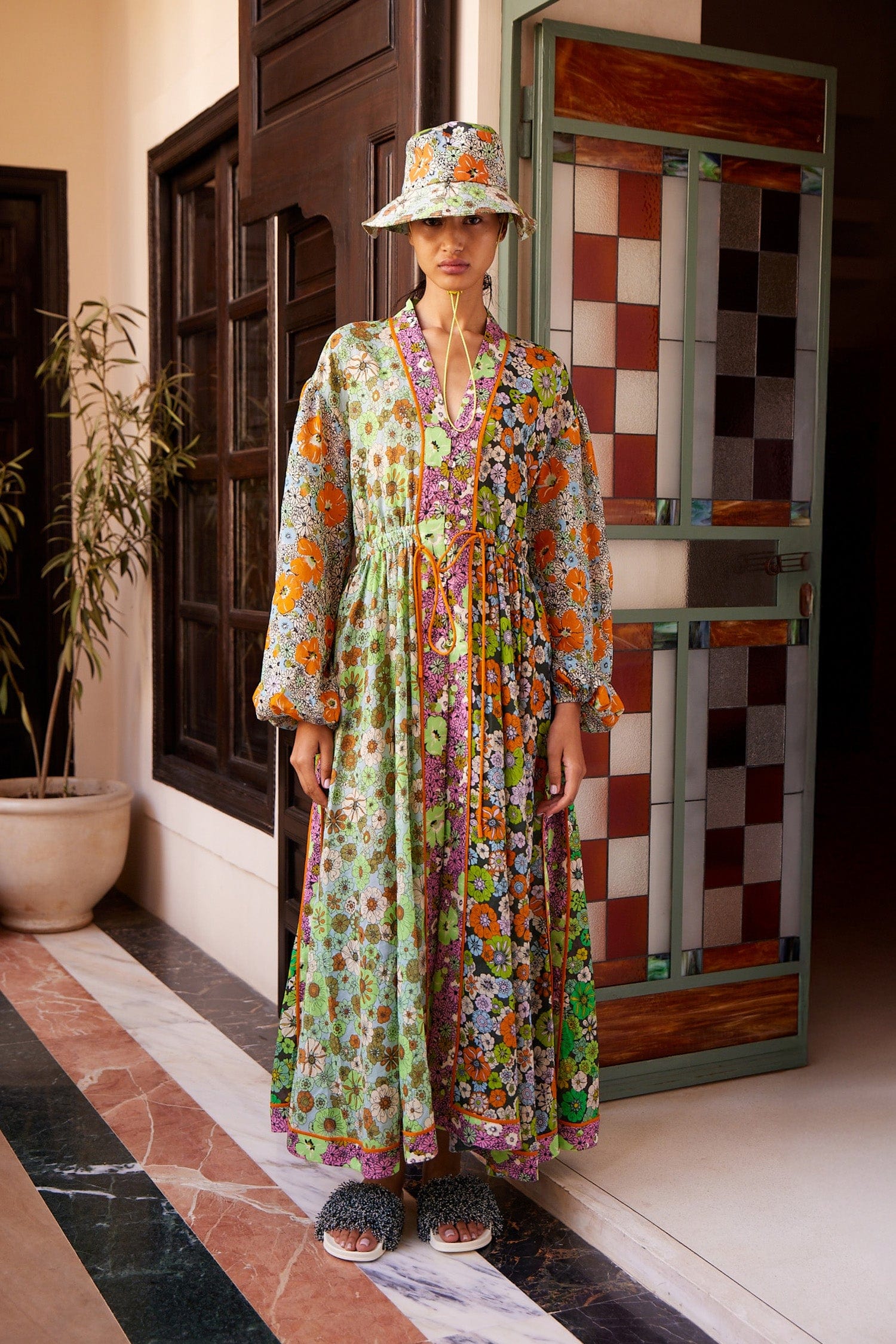Alemäis Orange Blossom robe midi fleurie col V