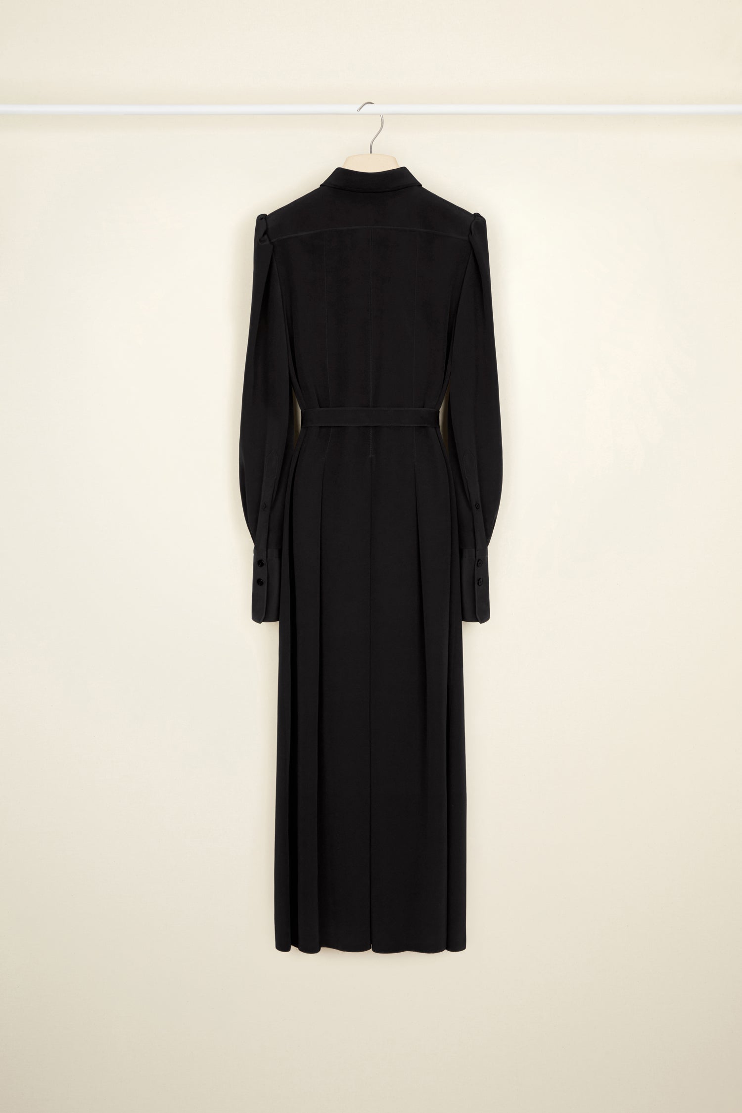 Patou DR078 robe chemise midi soie plissée noire