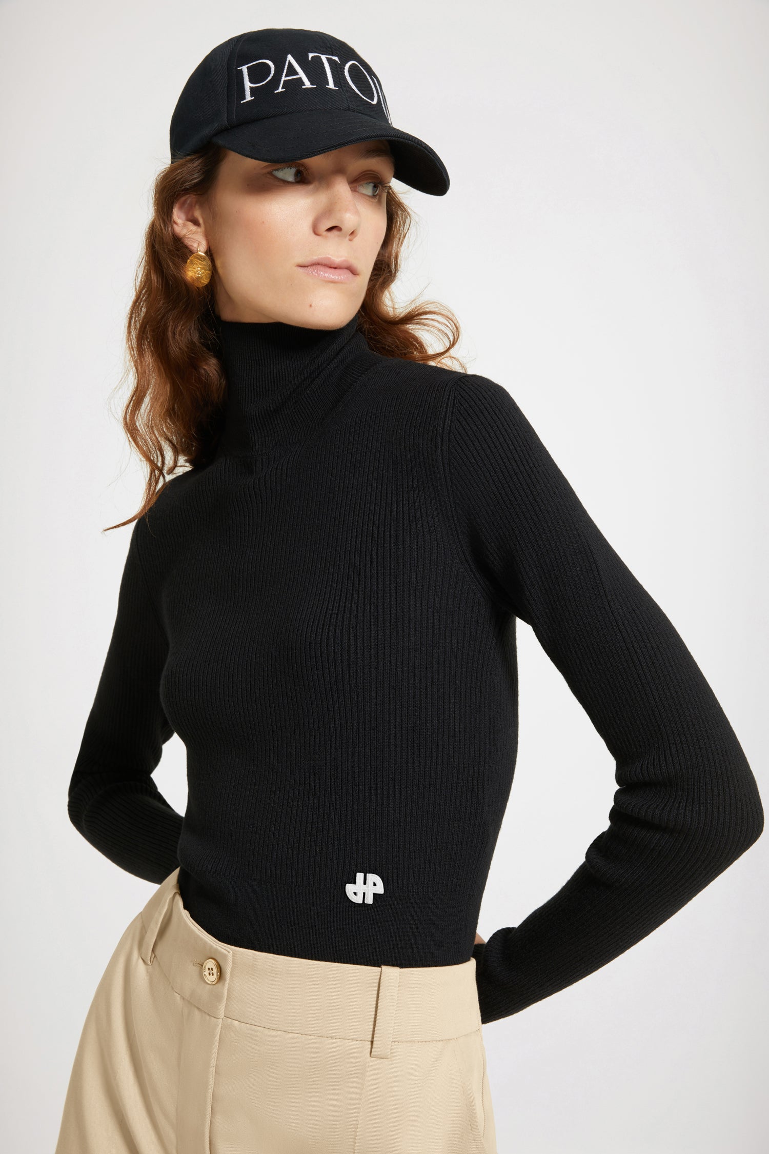 Patou KN058 pull maille côtelée col montant noir