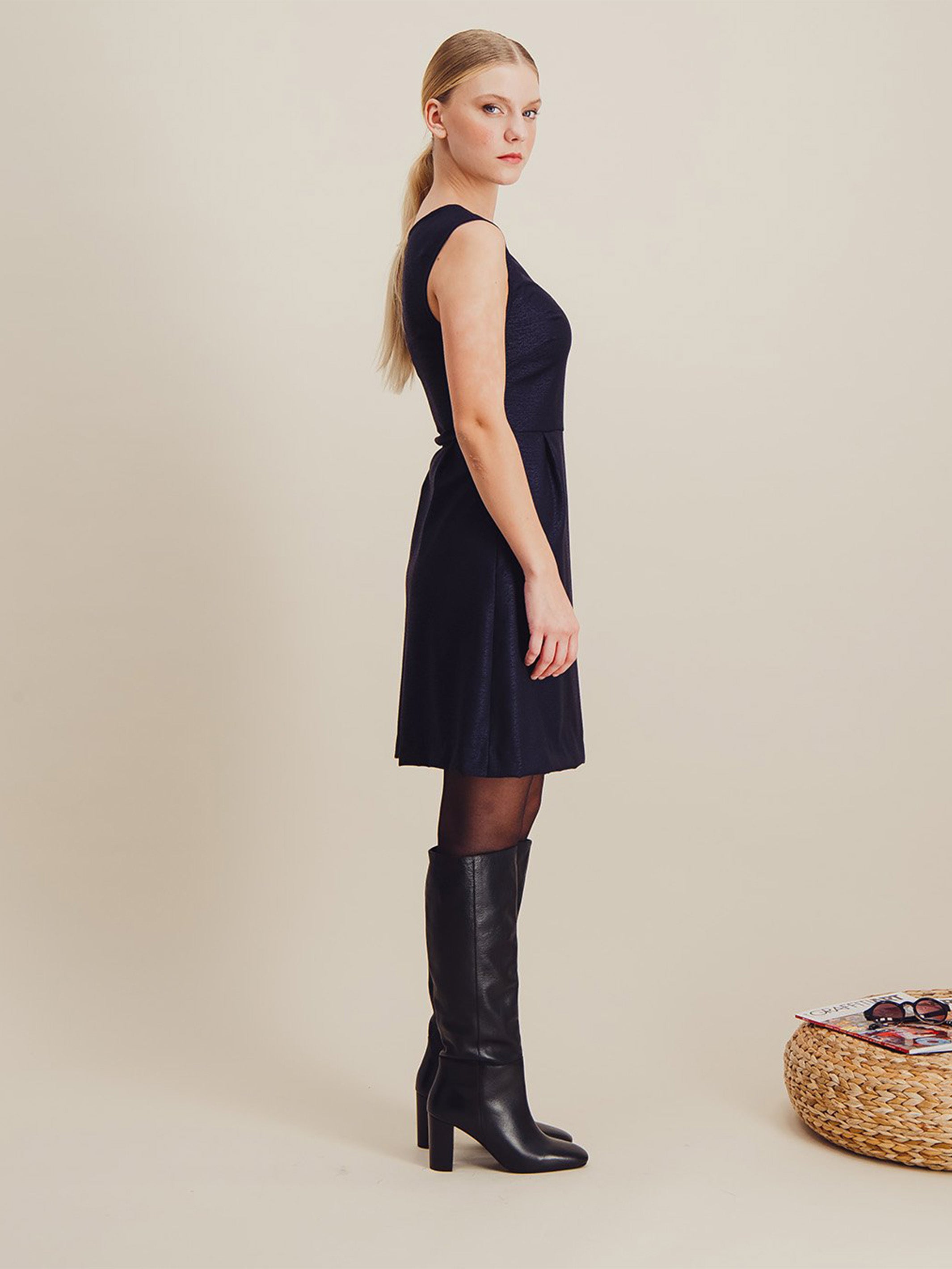 Anahide Saint André Jamada robe jacquard laine marine