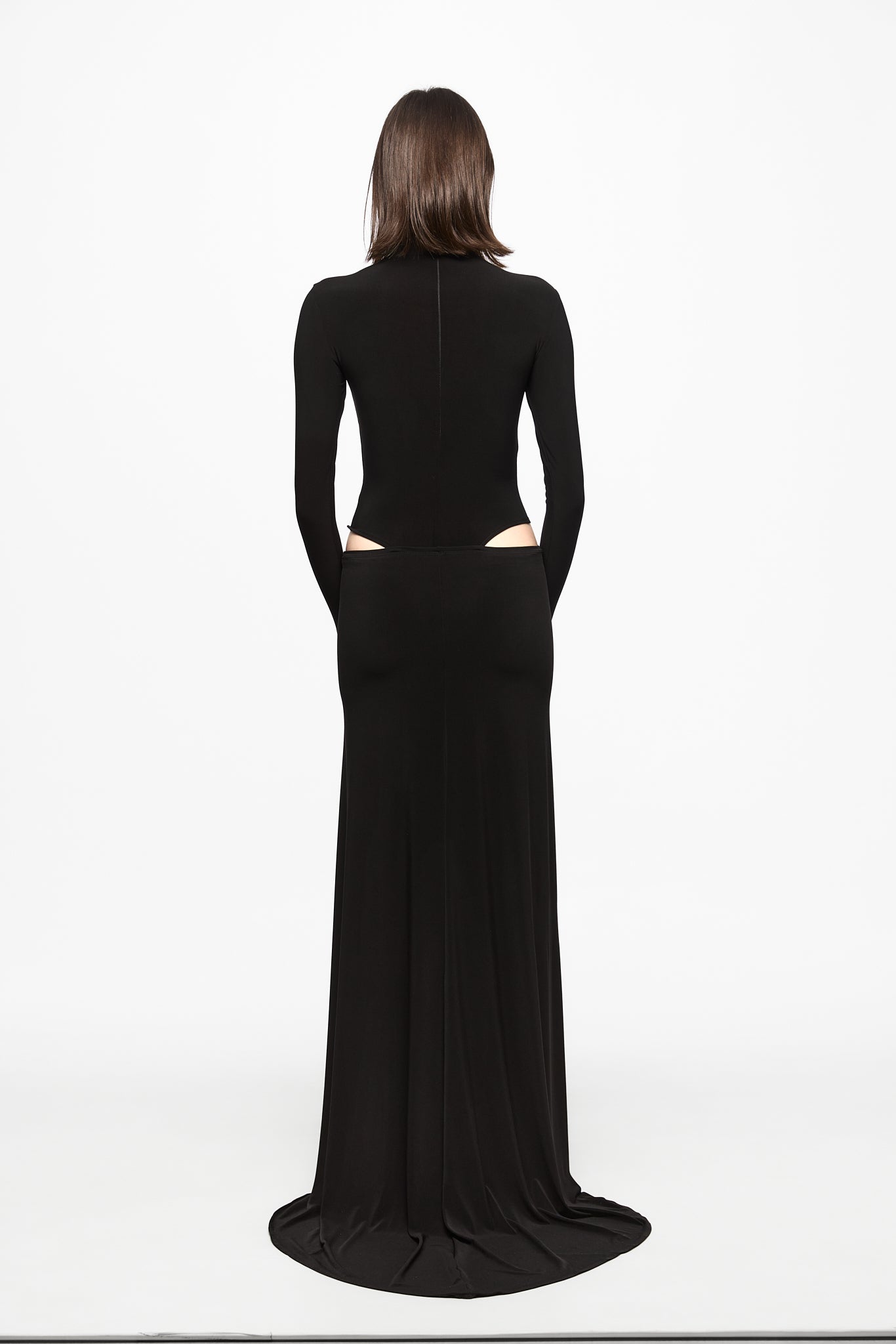 ATU Body Couture Cardinal robe longue noire plumes