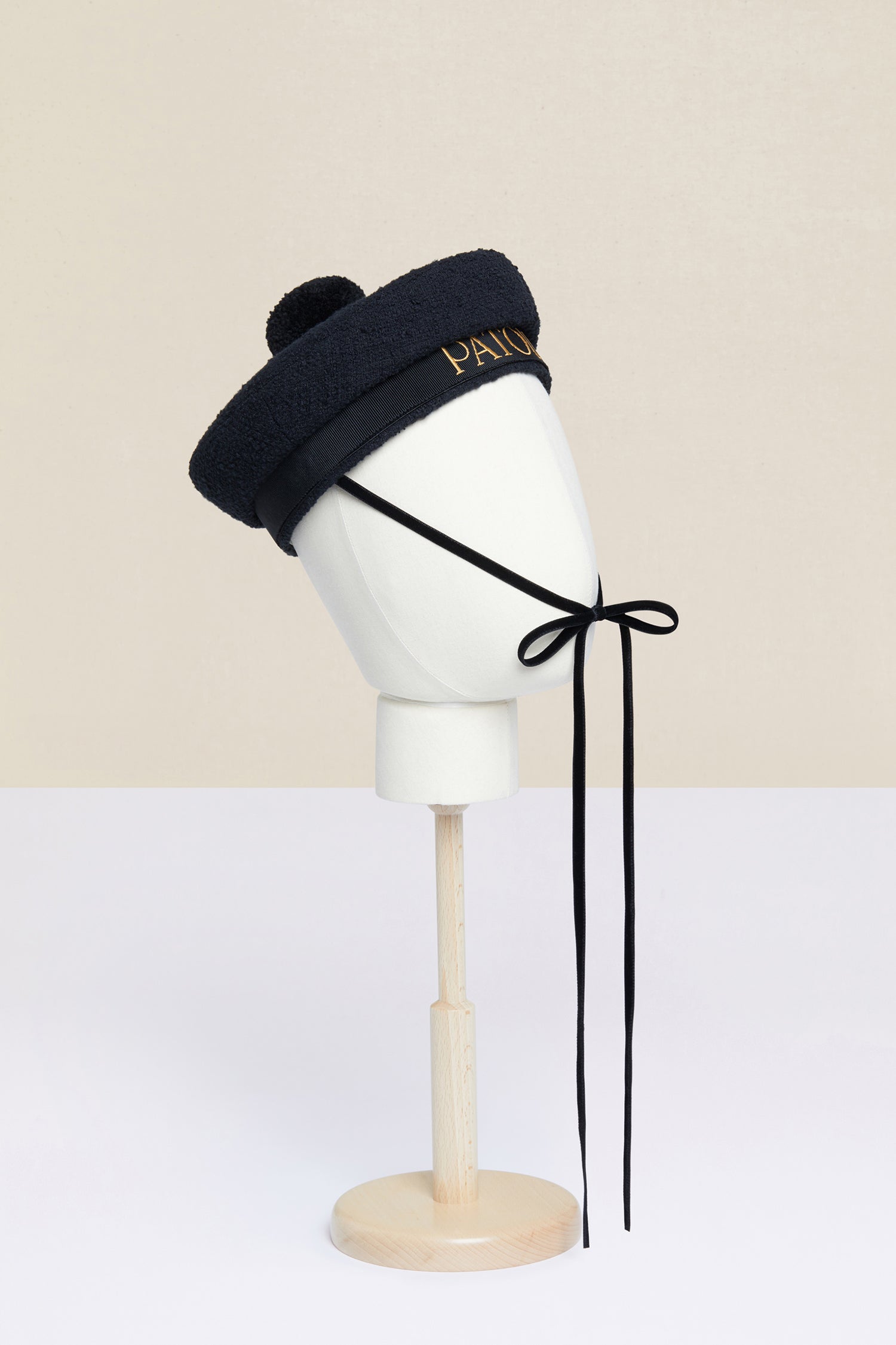 Patou E20AC002 chapeau marin tweed noir