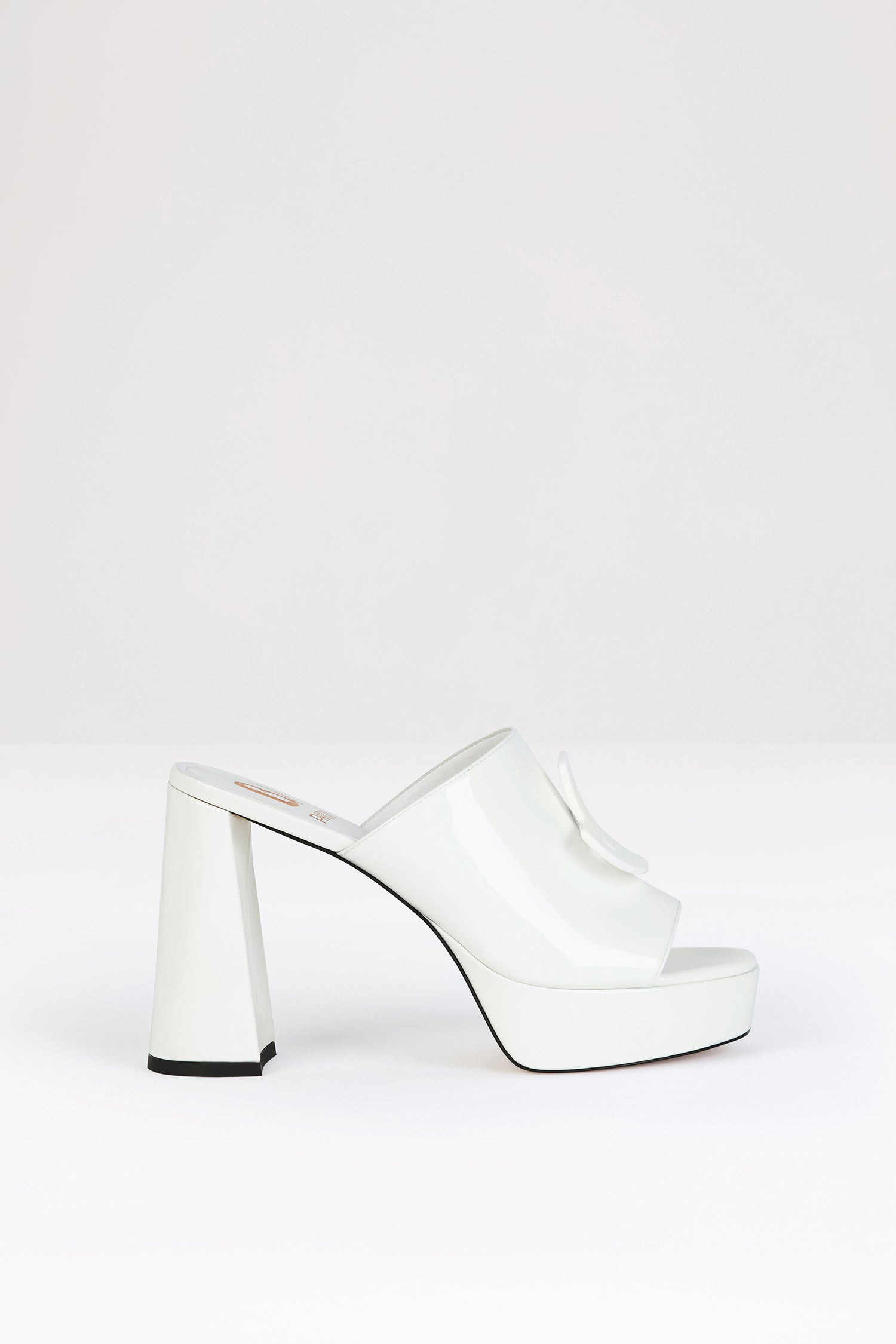 Patou Anita SP011 mules cuir blanc 35 vernis talon 11cm