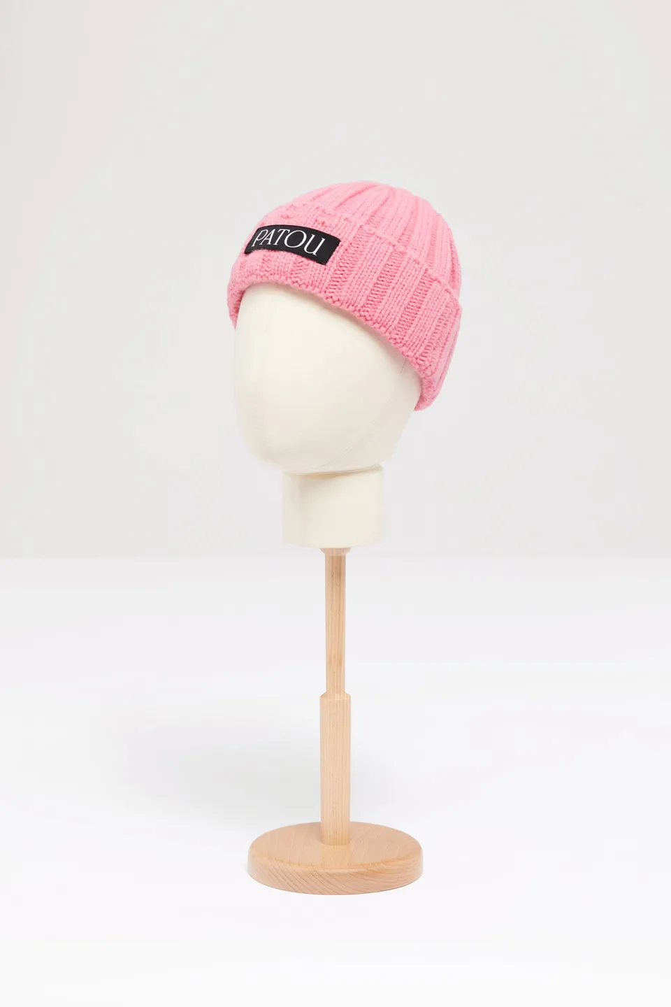 Patou H22AC0378052451P bonnet laine Darling Pink côtelé