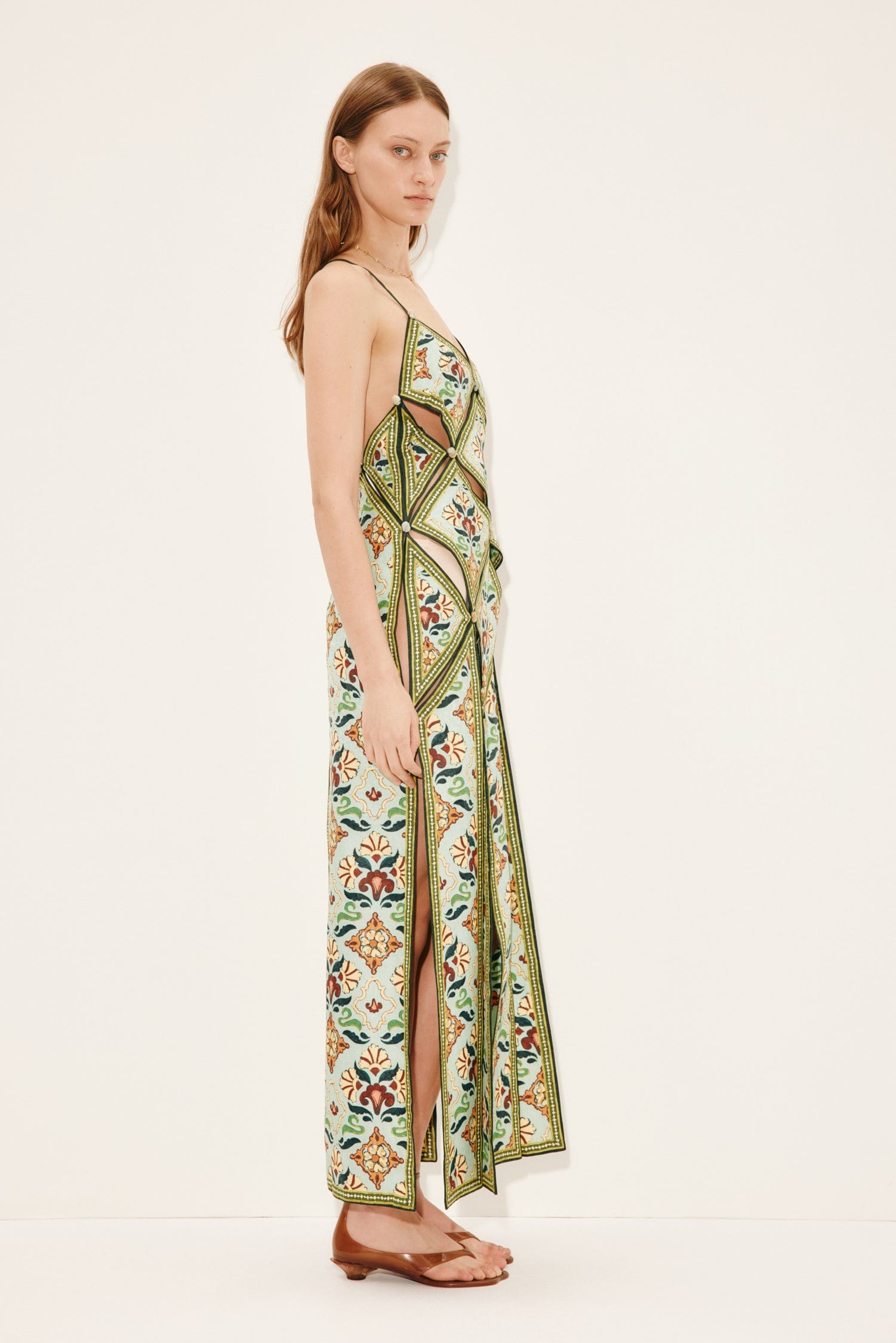 Alemäis Cece Midi Slip Dress robe midi imprimée col V