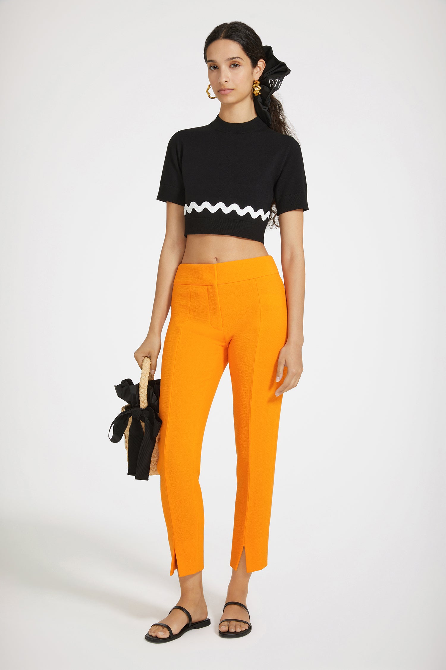 Patou KN177 pull cropped laine noir vague