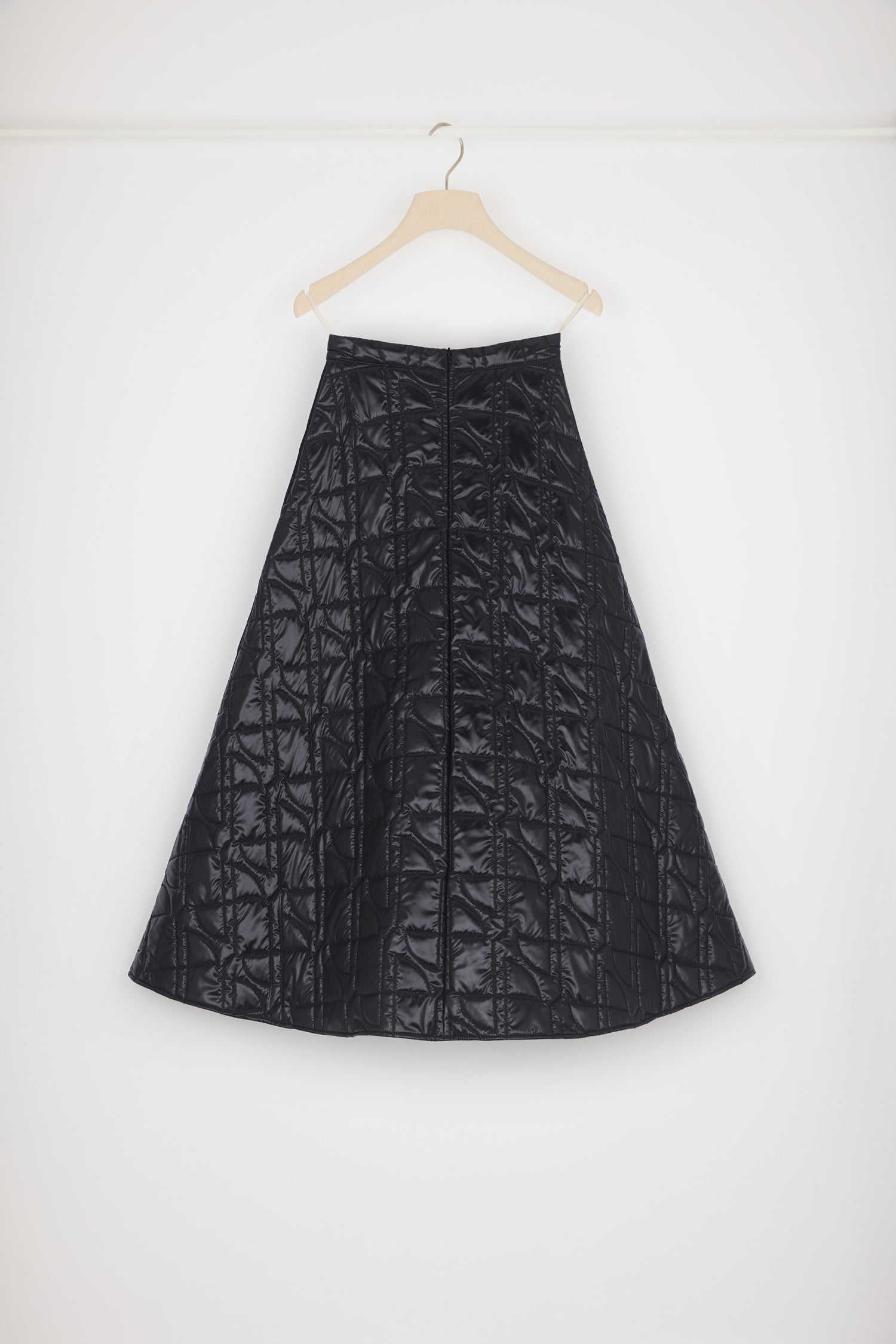 Patou H22SK0320123999B jupe maxi noire matelassée recyclée