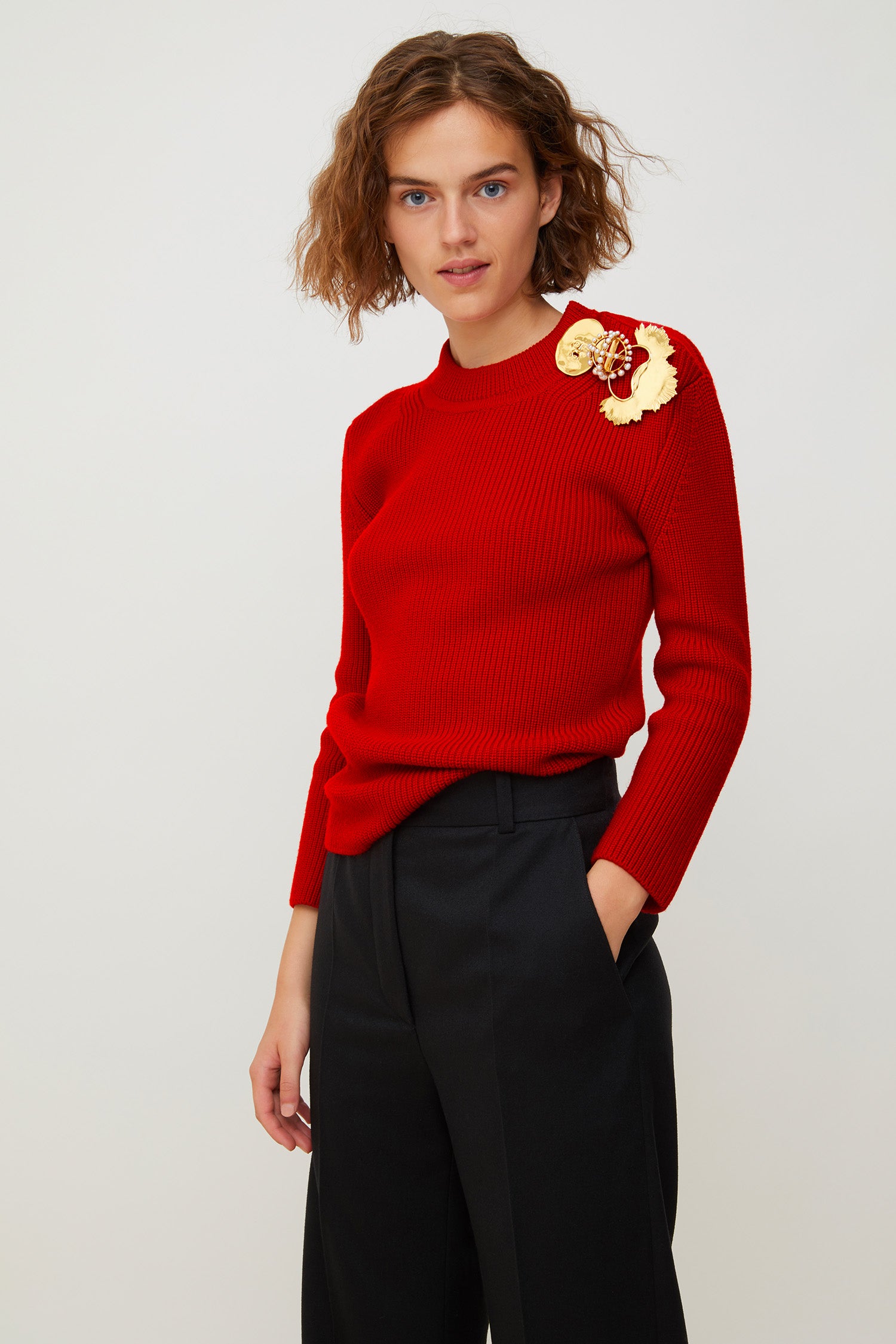 Patou KN004 pull laine mérinos rouge broches