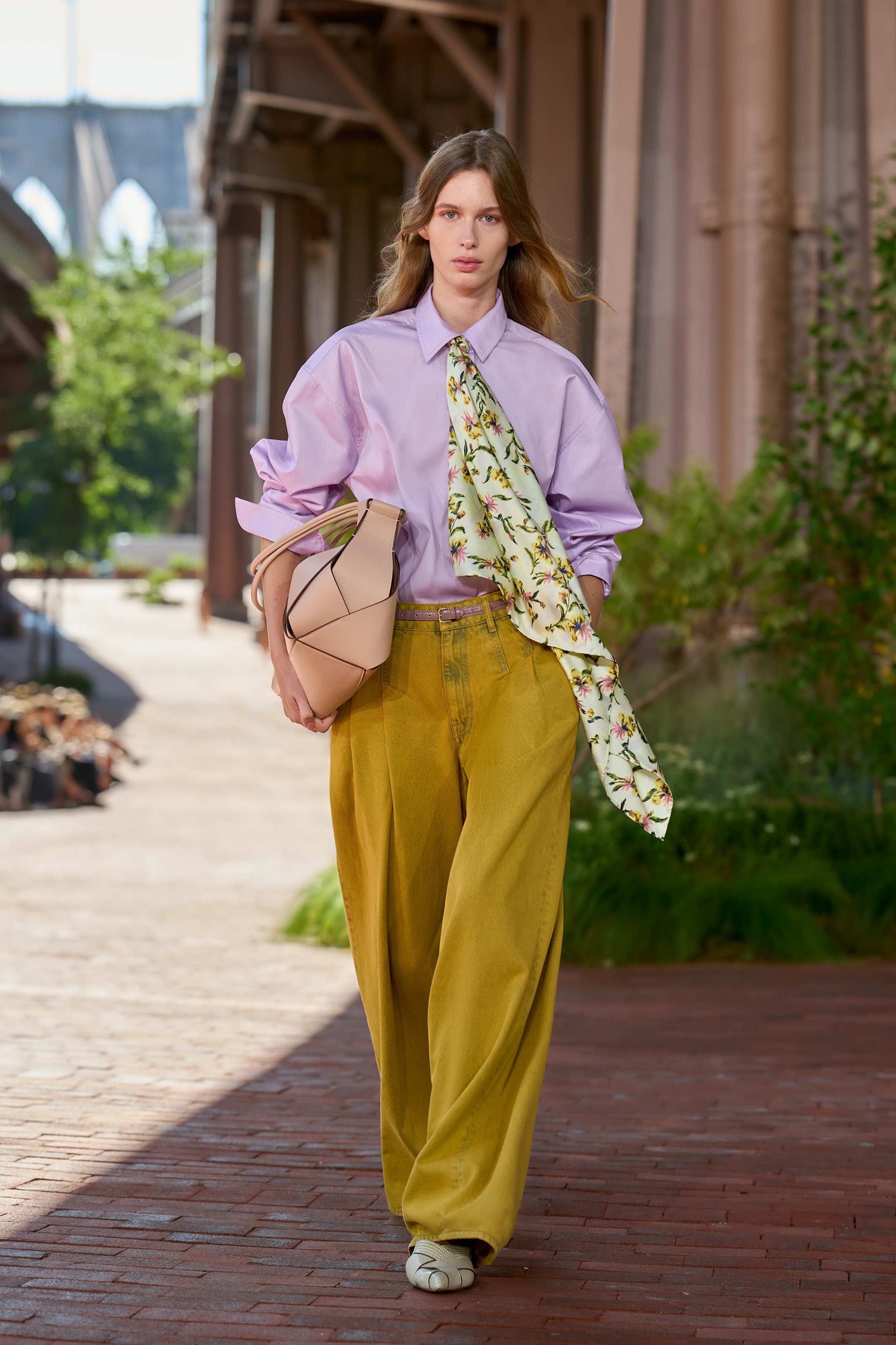 Ulla Johnson Charlotte tote cuir tressé petal