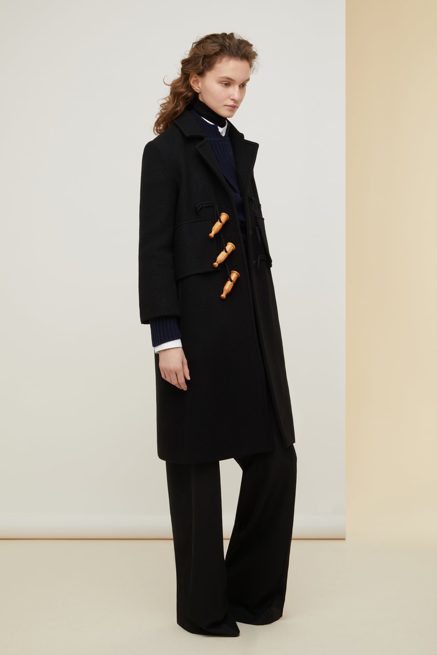 Patou CO009 manteau noir laine cachemire évasé