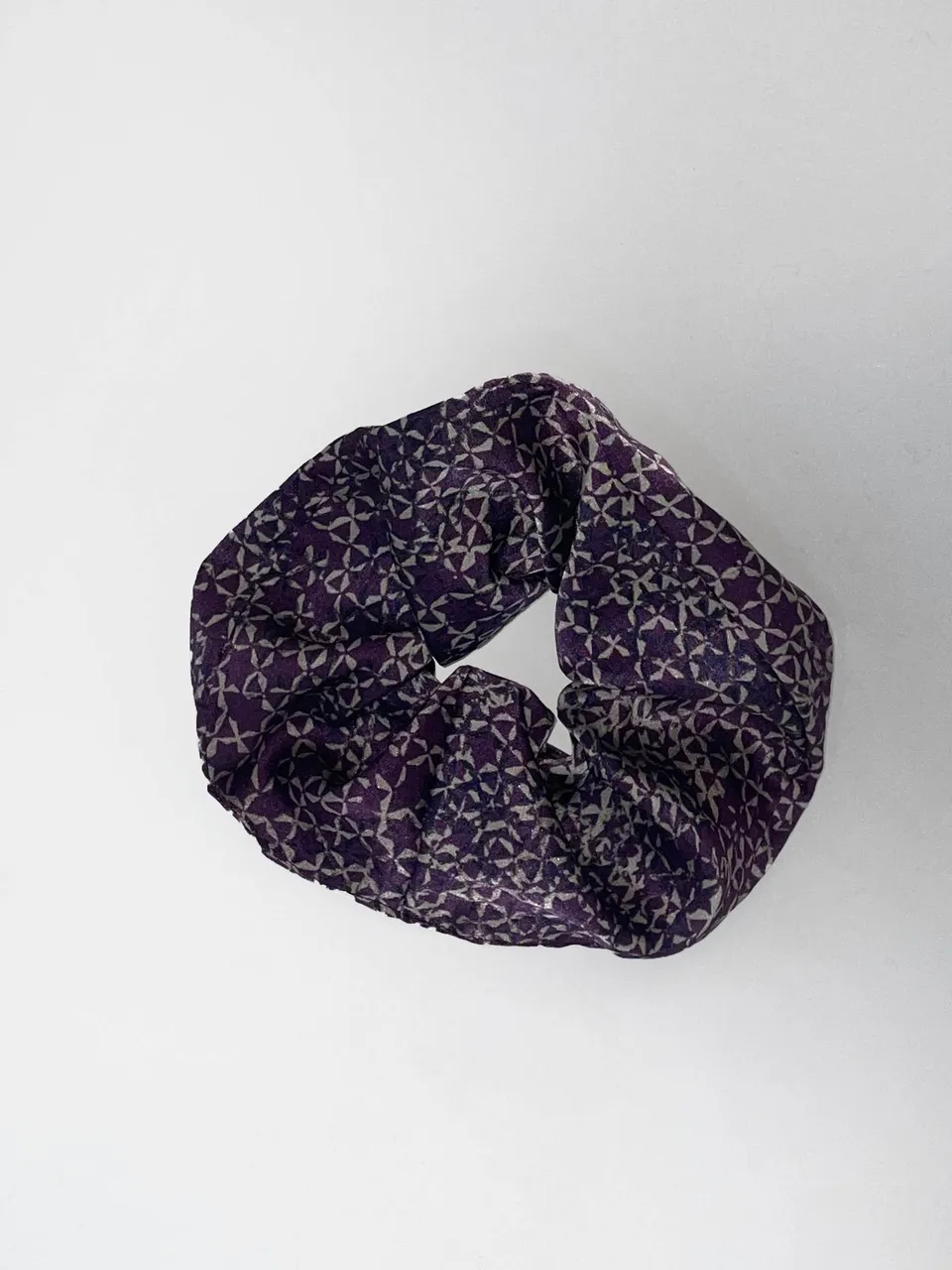 Anahide Saint André chouchou violet coton et soie