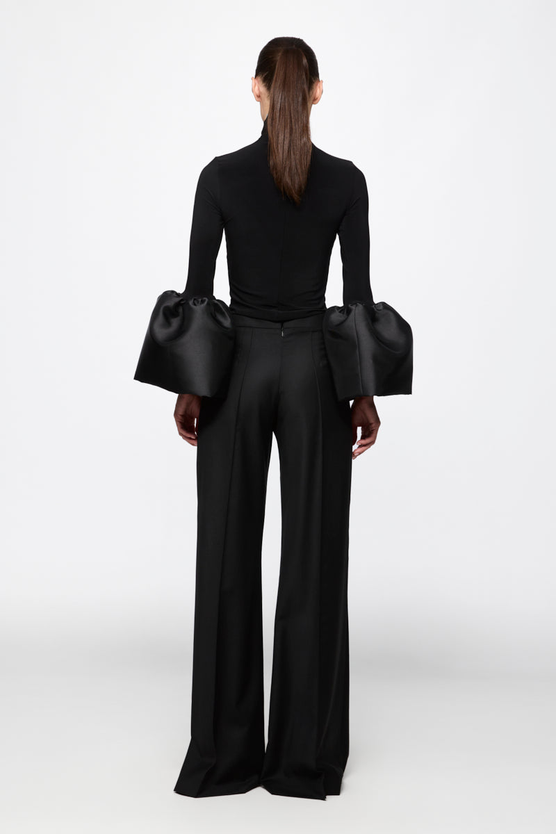 ATU Body Couture Tops top noir col montant manches cloches
