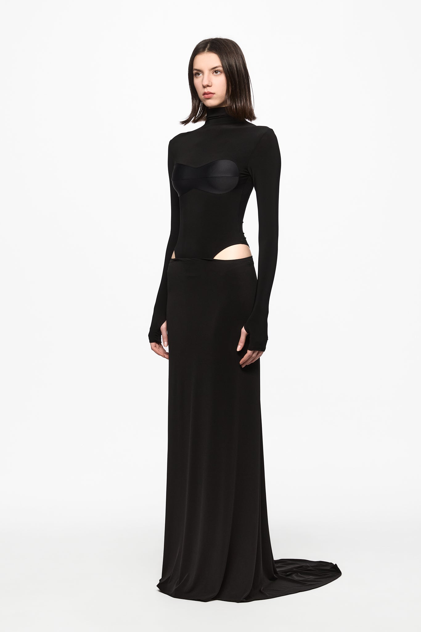 ATU Body Couture Cardinal robe longue noire plumes