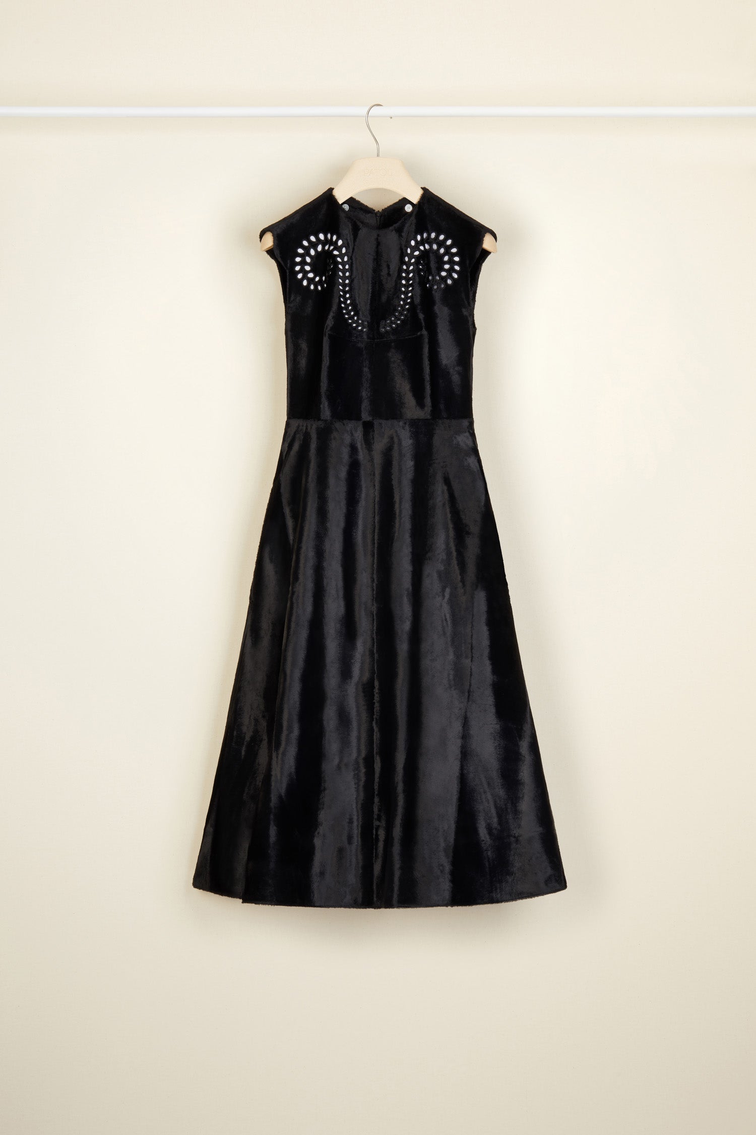 Patou H21DR063 robe midi faux ponyskin noire col