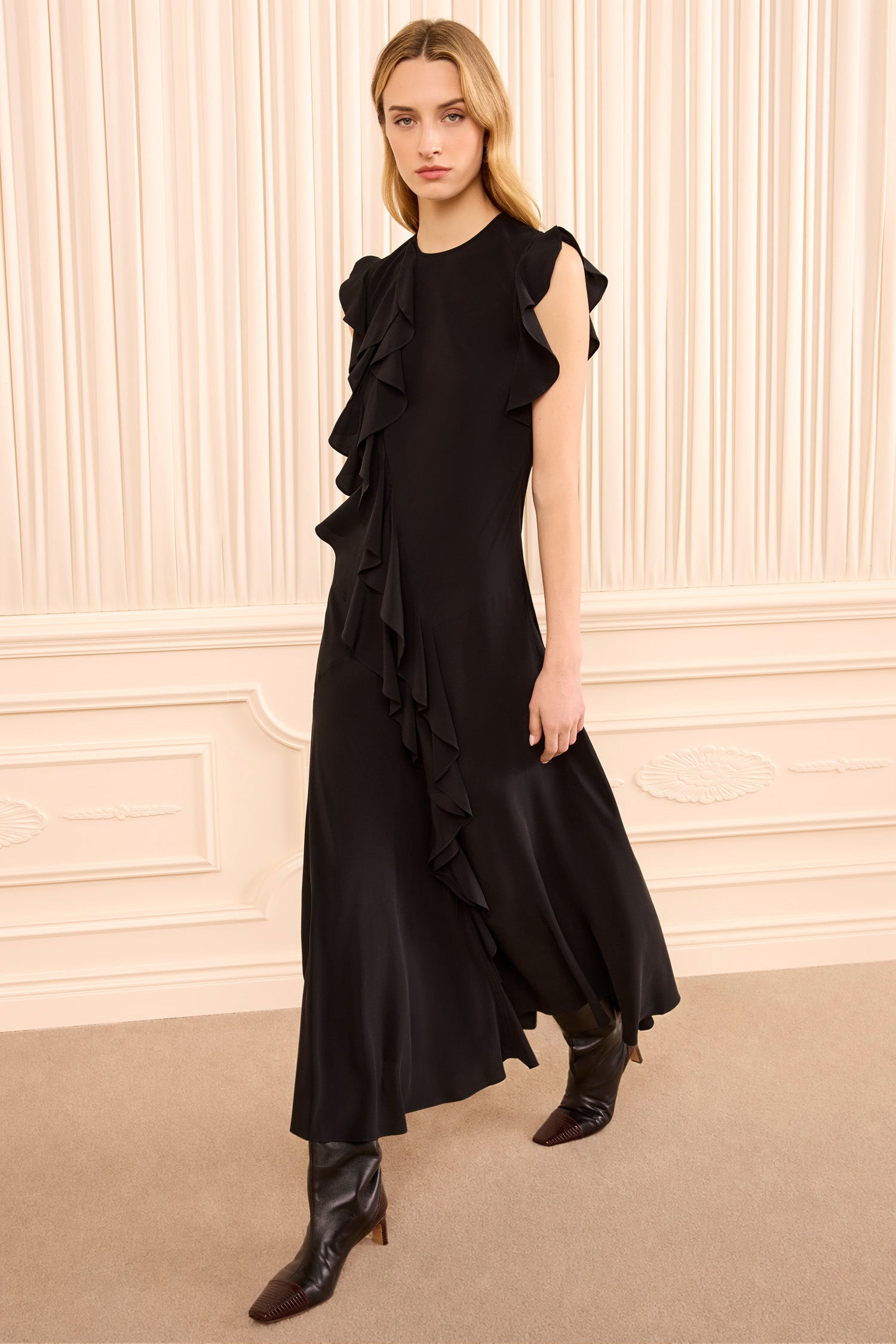 Ulla Johnson Ameline robe midi Noir soie sans manches