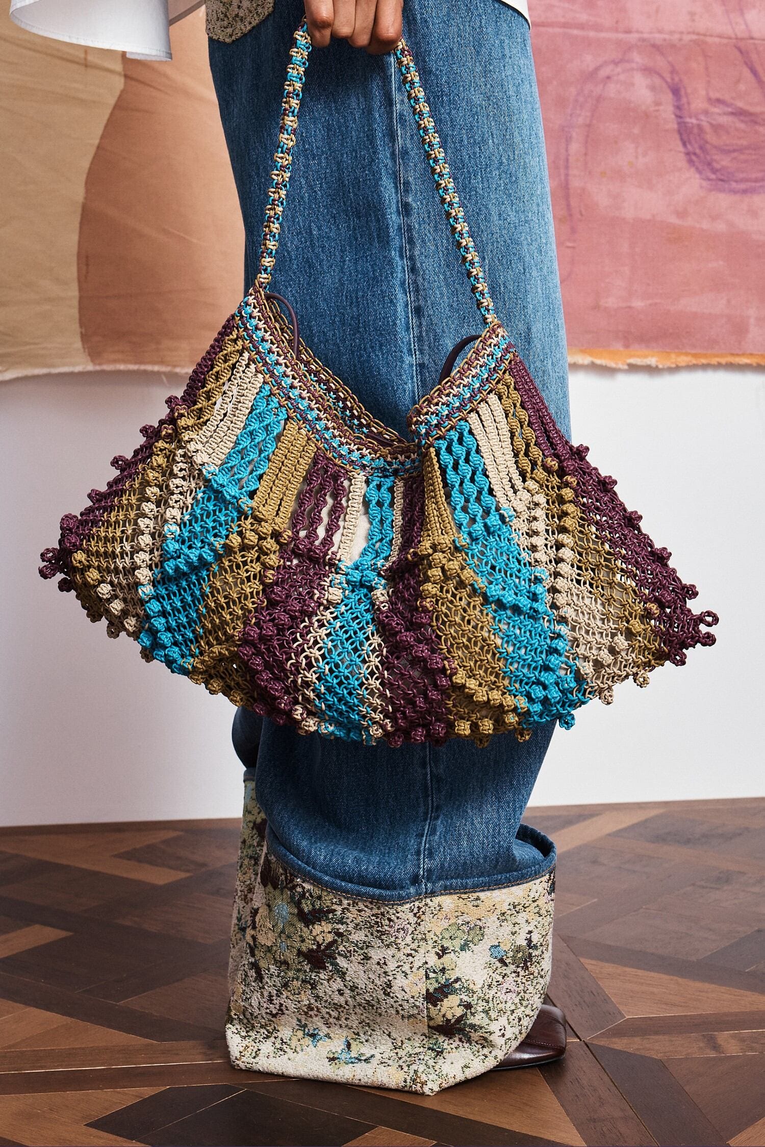 Alemais Leather Maxi Crescent Tote sac cuir rayé macramé