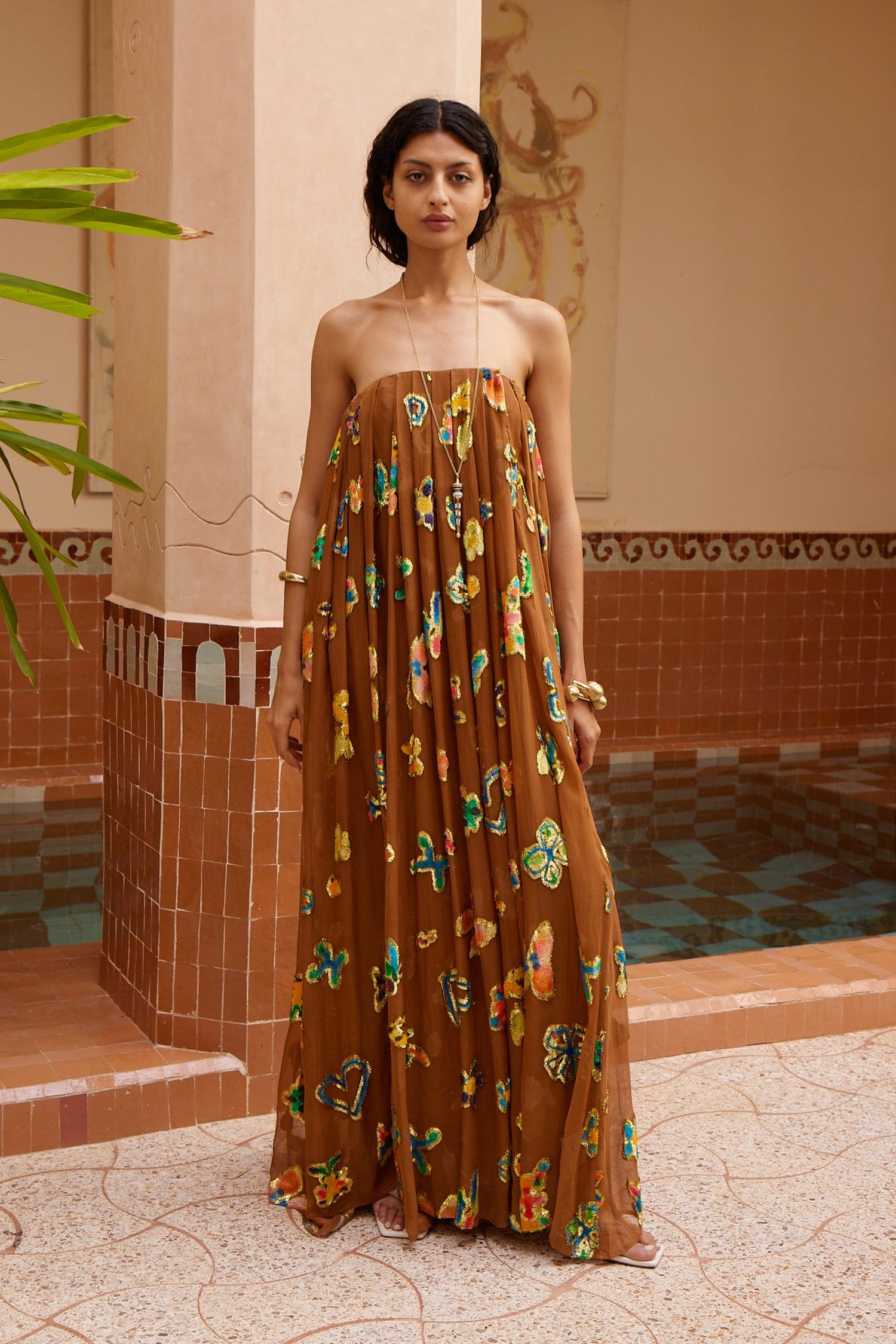 Alemäis Golden Metallic Strapless robe longue dorée taille 4