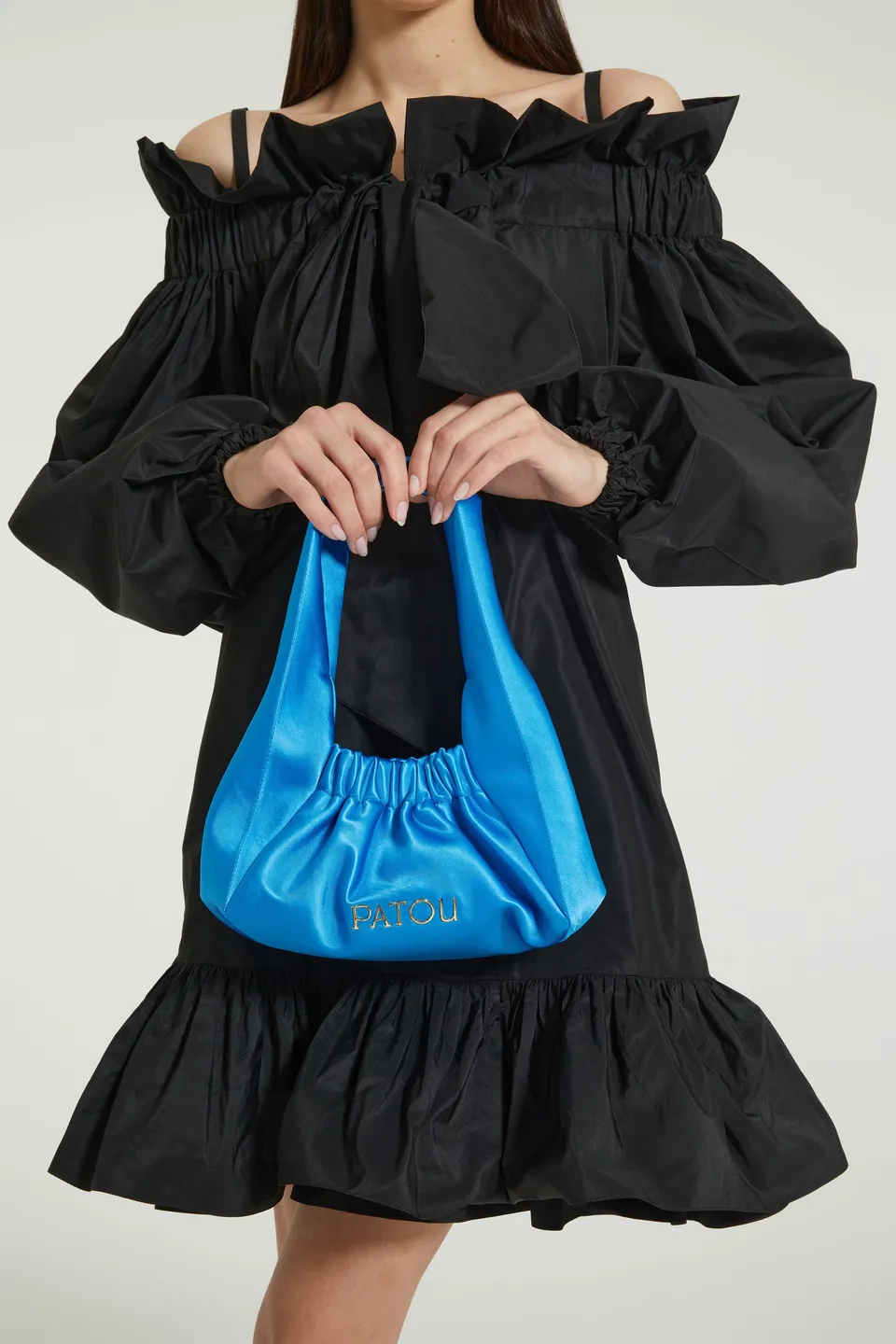Patou P24AC0540171628B sac biscuit satin bleu jewel