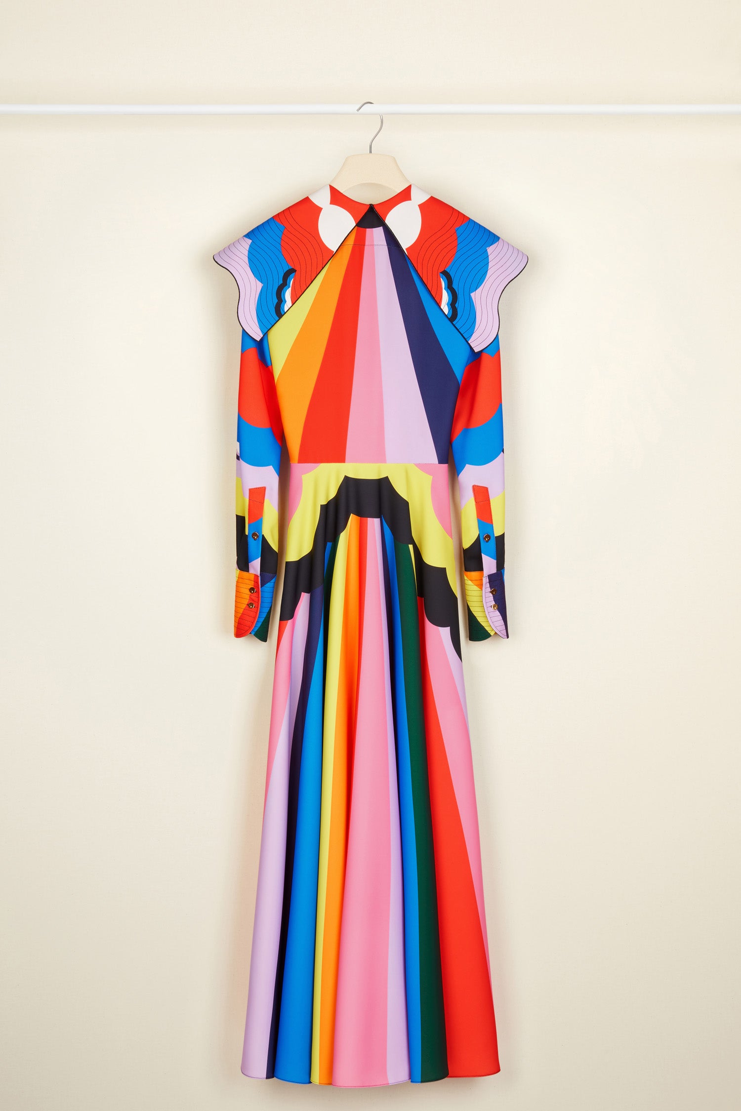Patou DR062 robe maxi col oversized imprimé psychédélique