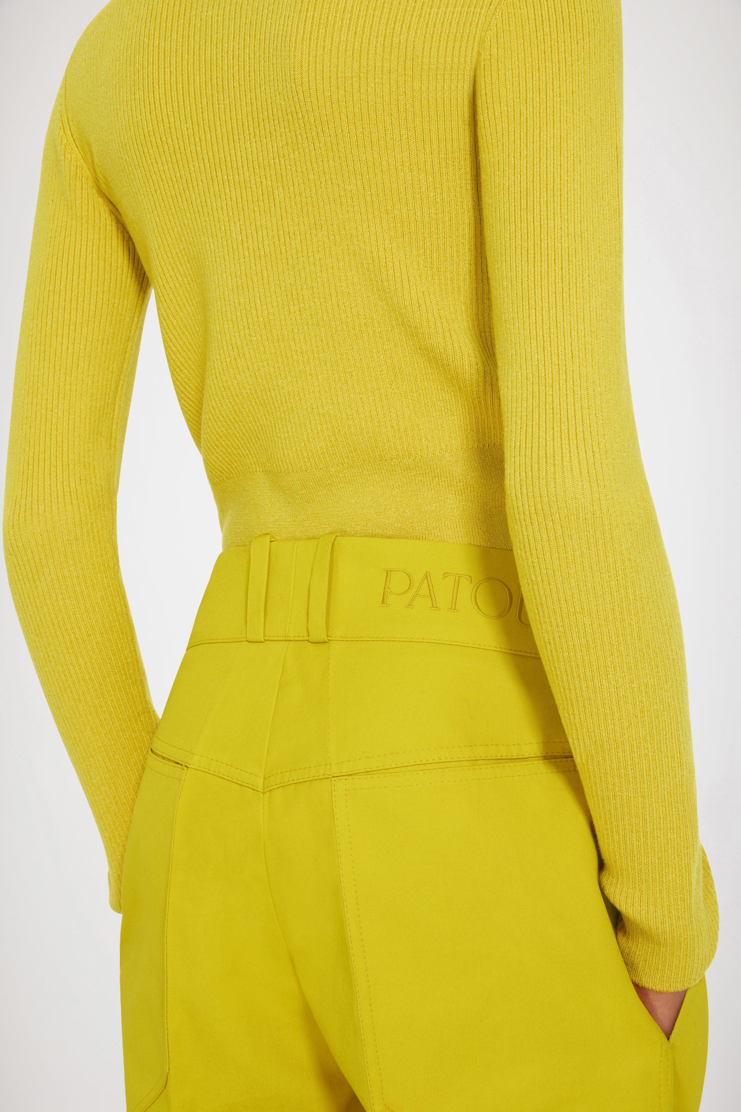 Patou H22TR0230124210A pantalon evase coton bio Absinthe