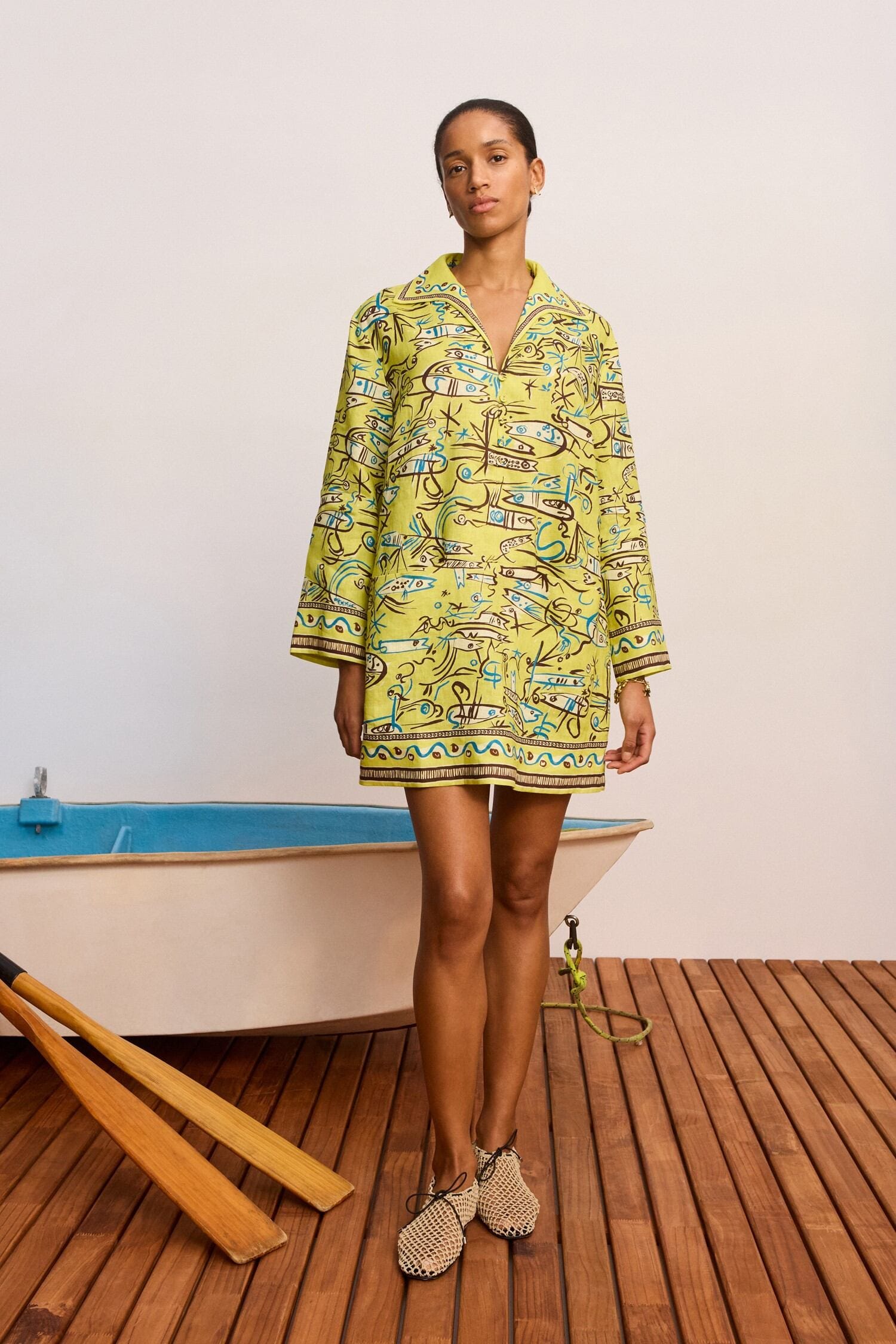 Alemäis Fish Sticks robe mini lin manches longues poches