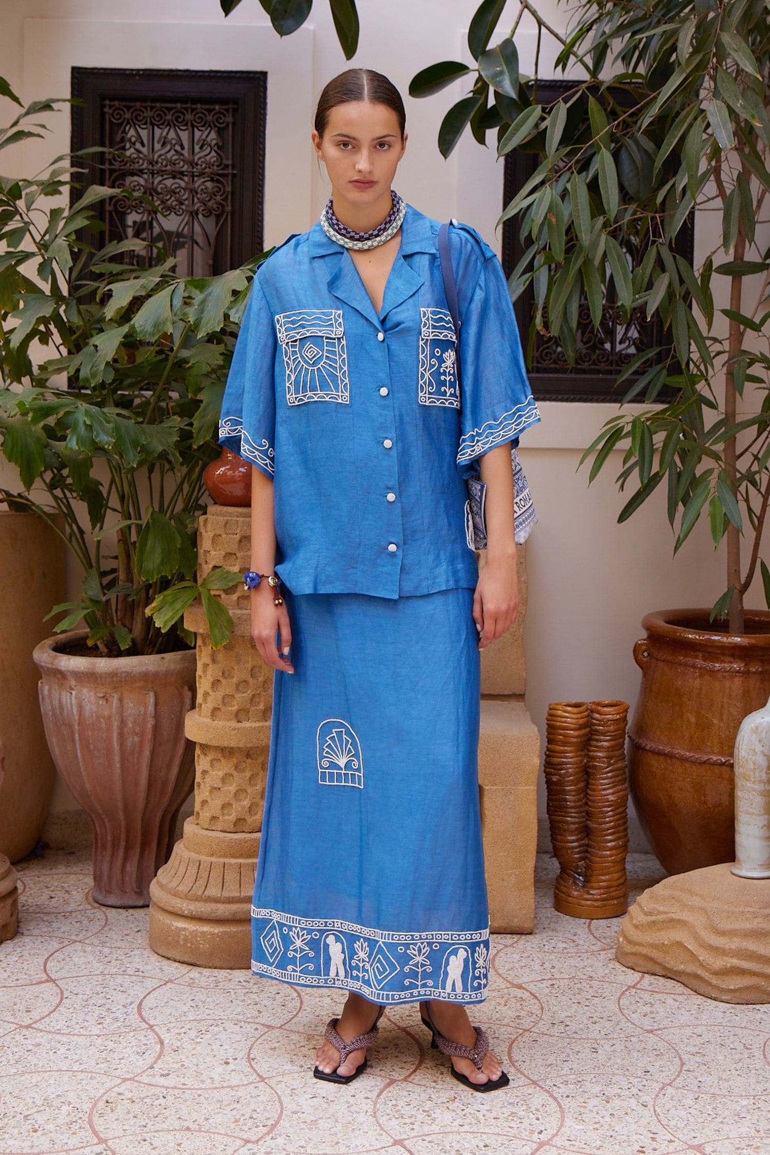 Alemais Yasmeen chemise oversize brodée lin soie