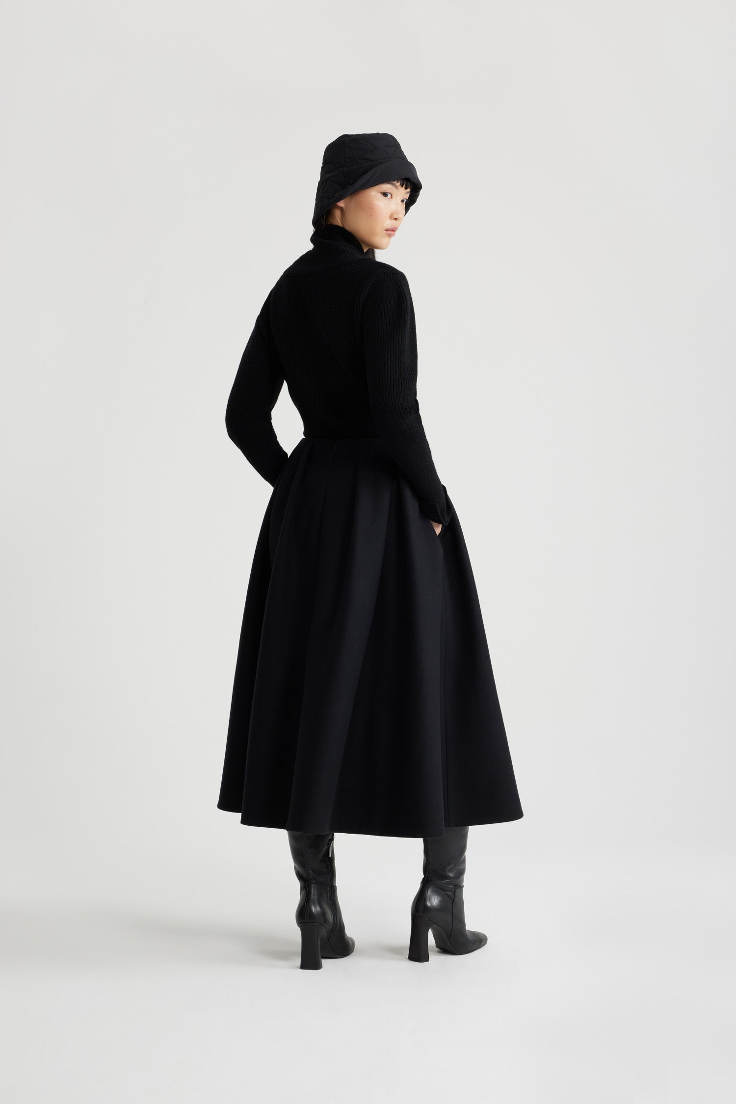 Patou SK067 jupe midi laine cachemire noire 38