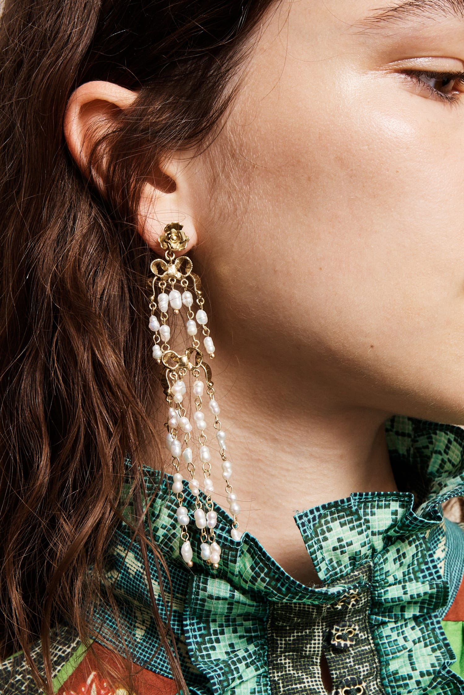 Alemais Django boucles d'oreilles dorées perles nœud