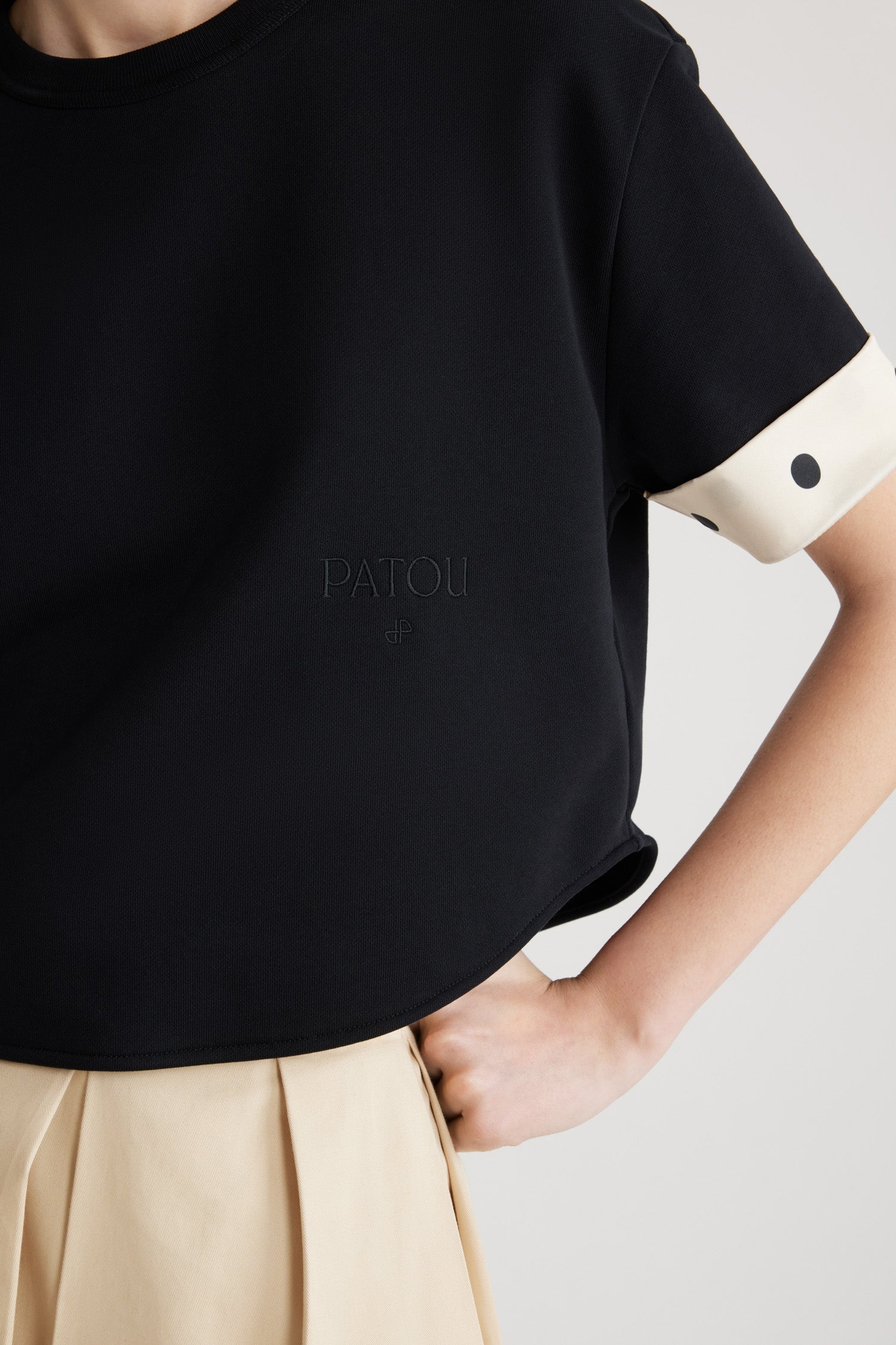 Patou JE127 t-shirt noir coton bio crop soie