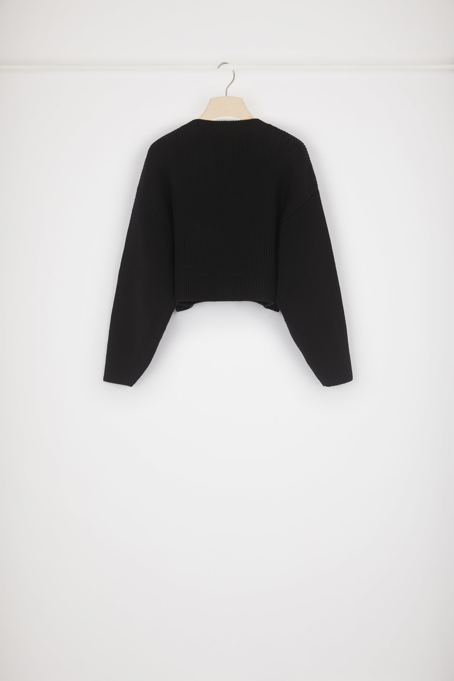 Patou H22KN0958053999B pull court noir laine Merinos
