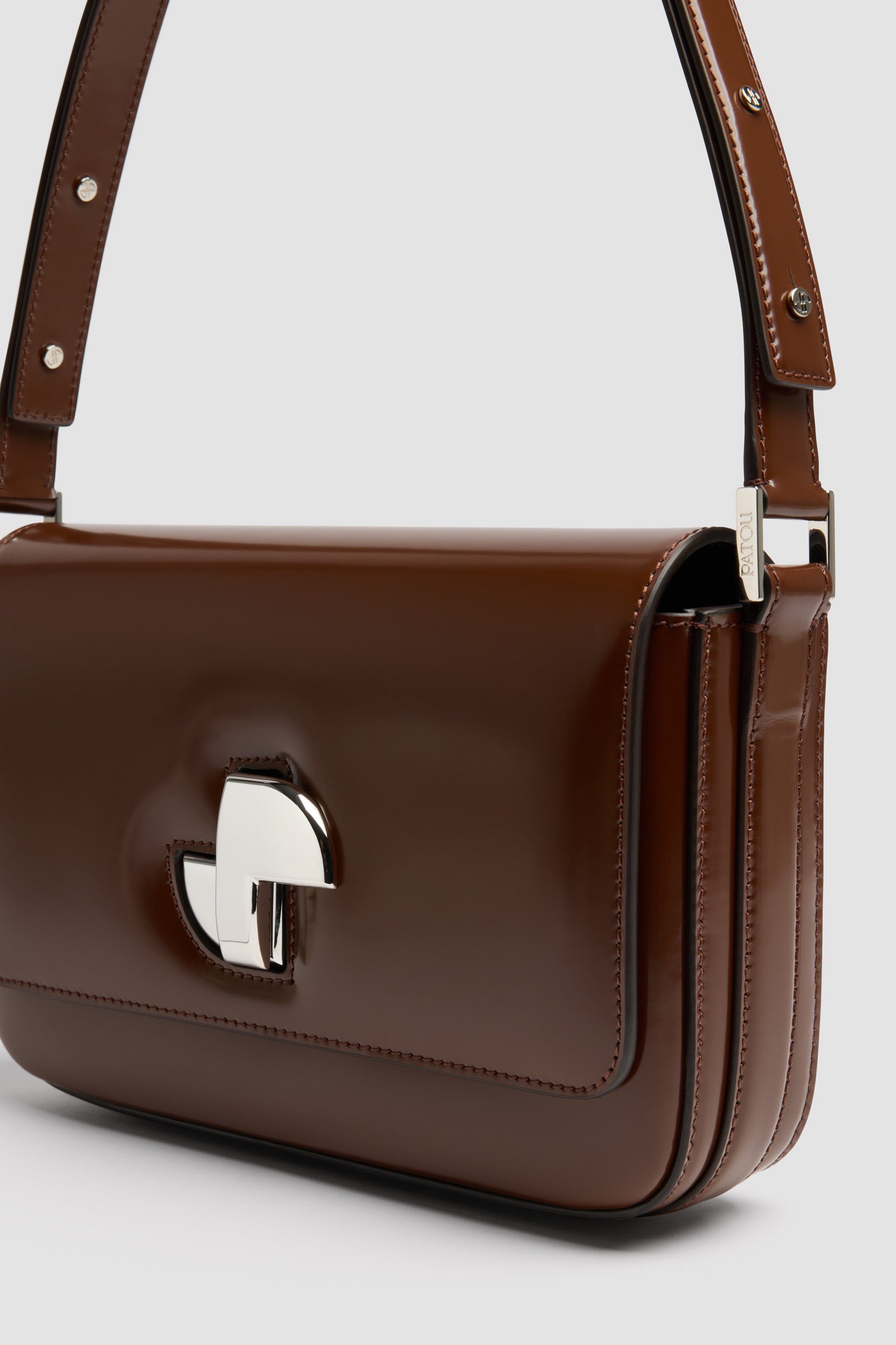 Patou Classic Lock sac cuir smoked ebony TU verni