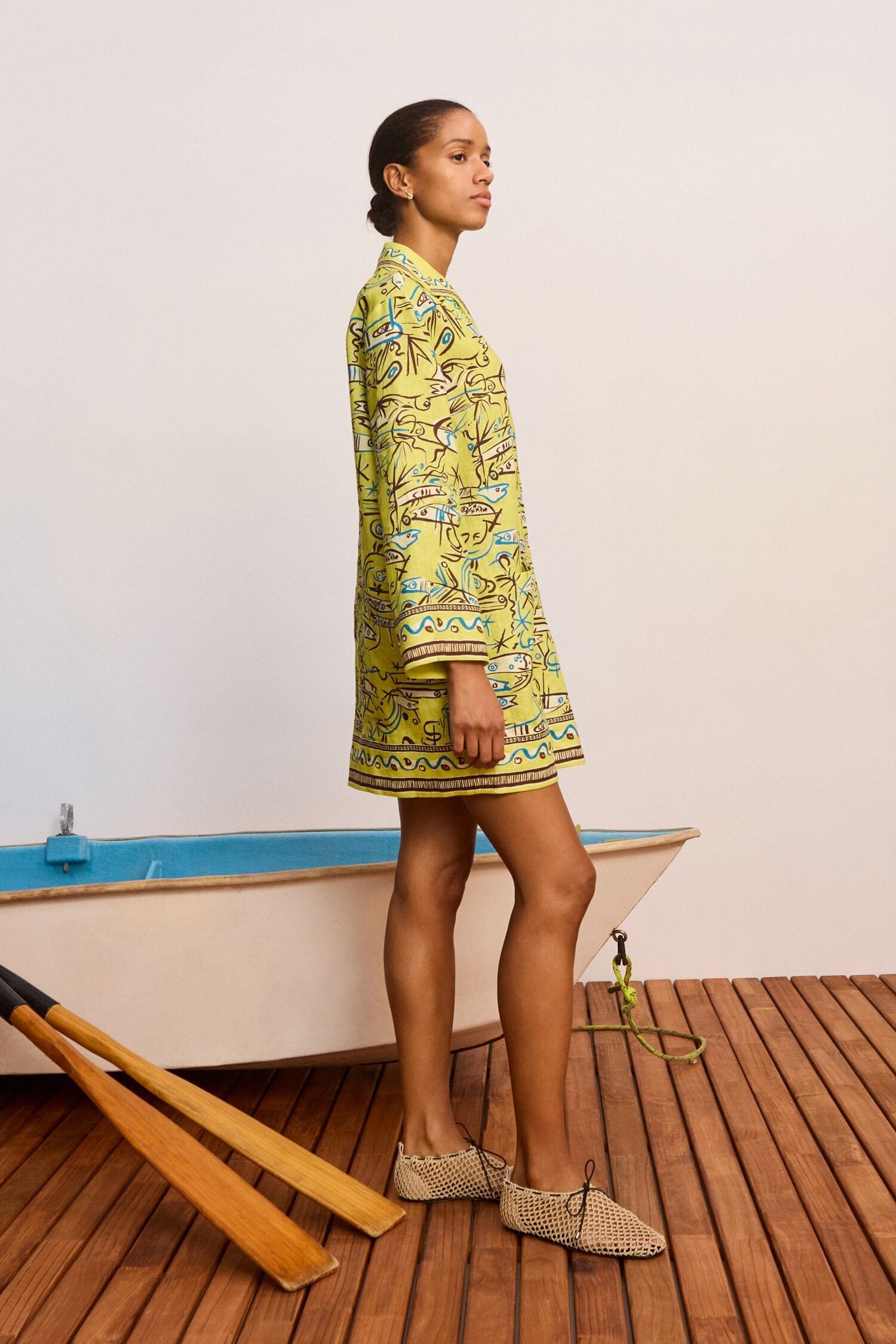 Alemäis Fish Sticks robe mini lin manches longues poches
