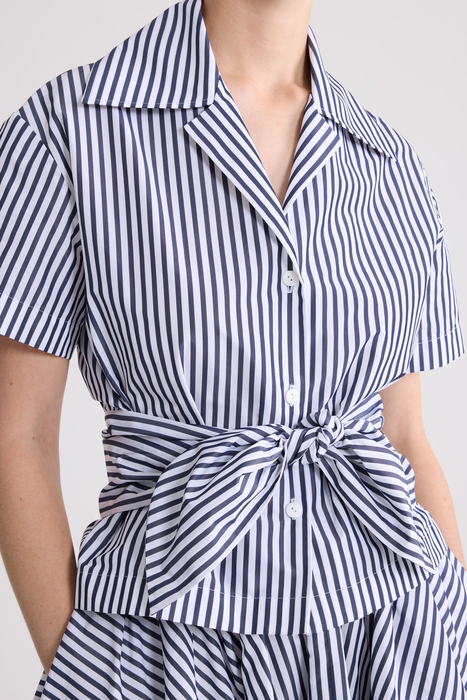 Patou P26BL058 chemise nouée Offshore Stripes rayée