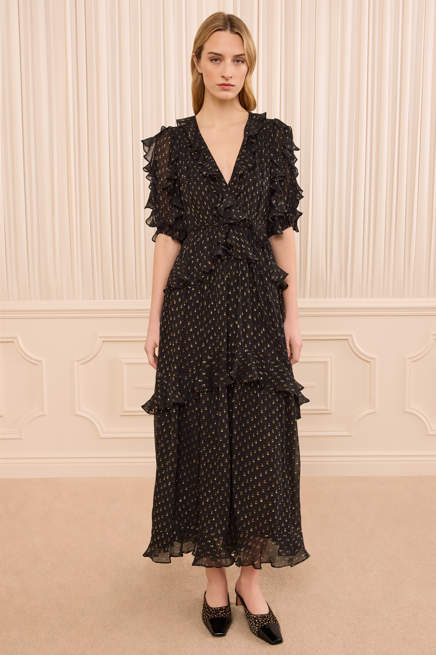 Ulla Johnson Tida Robe soie Noir midi manches courtes volants